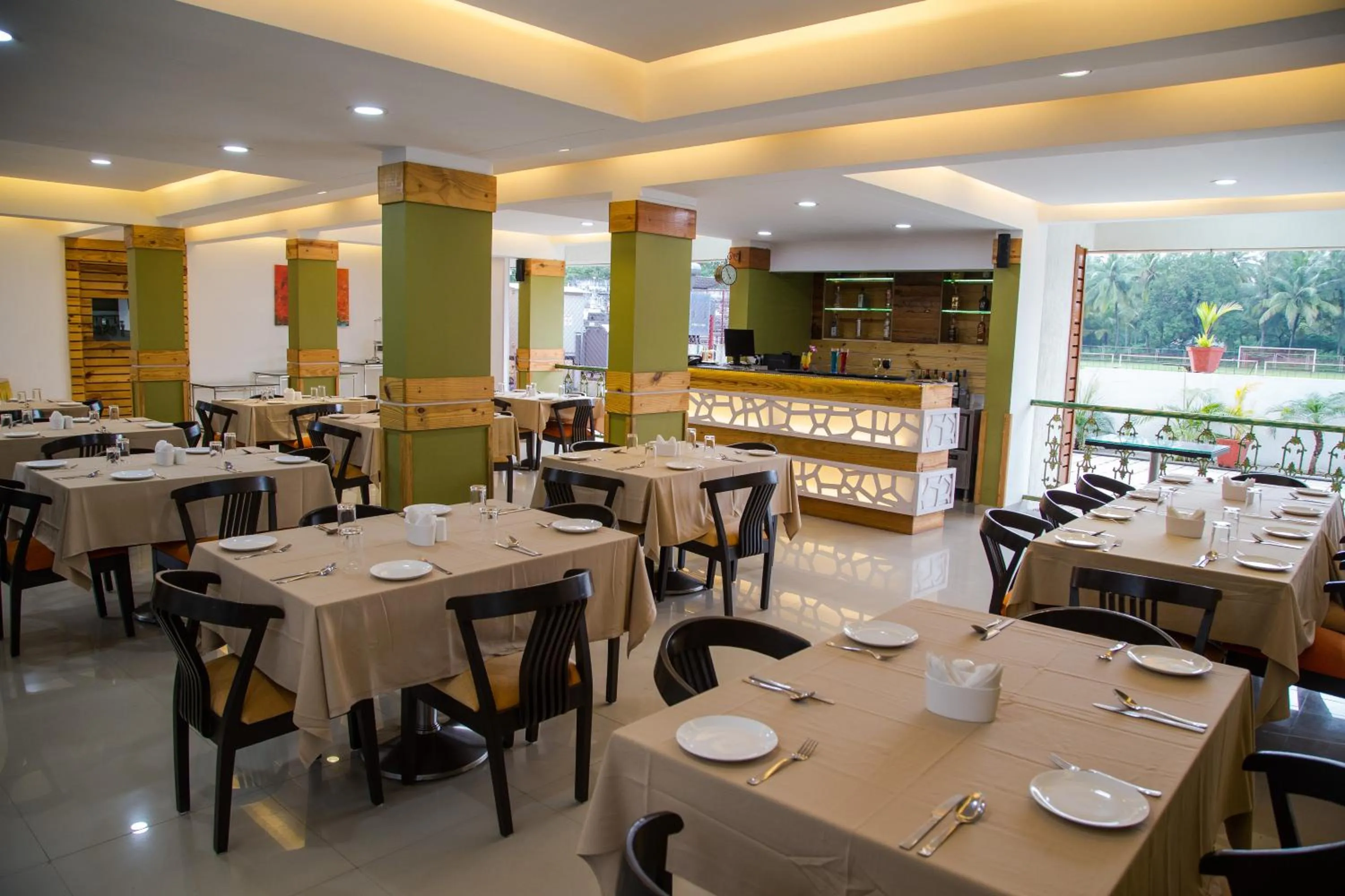 Restaurant/places to eat in Turtle Beach Resort - Morjim