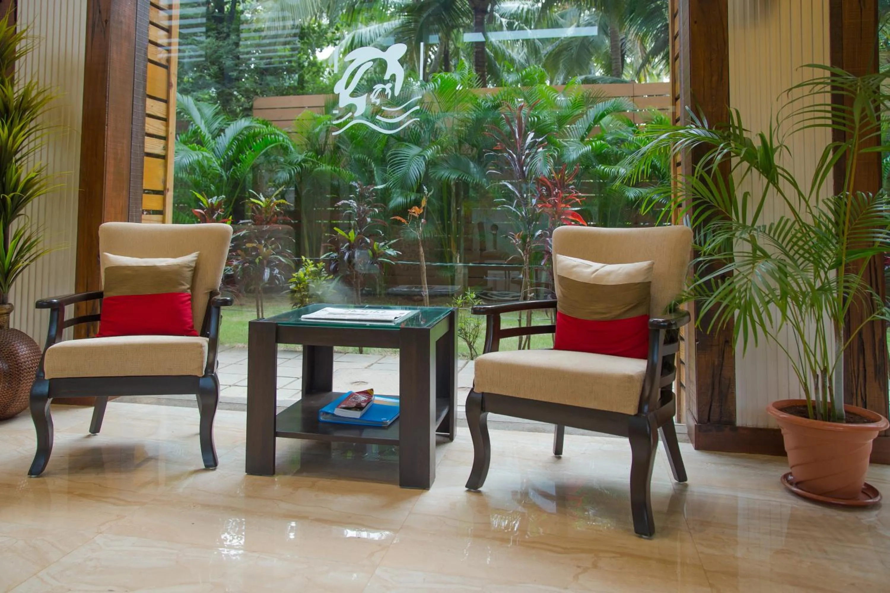 Seating area in Turtle Beach Resort - Morjim