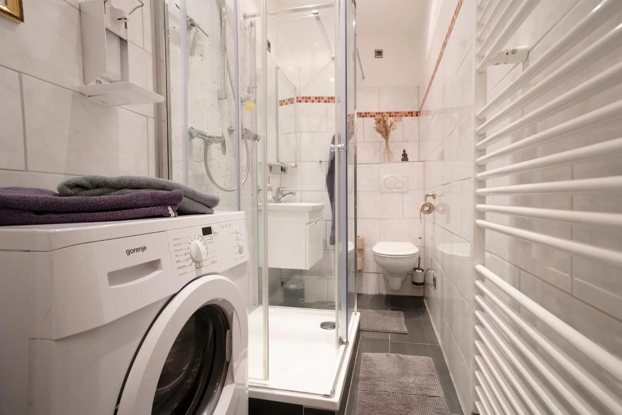 Bathroom in Apartment Hannover Top Citylage