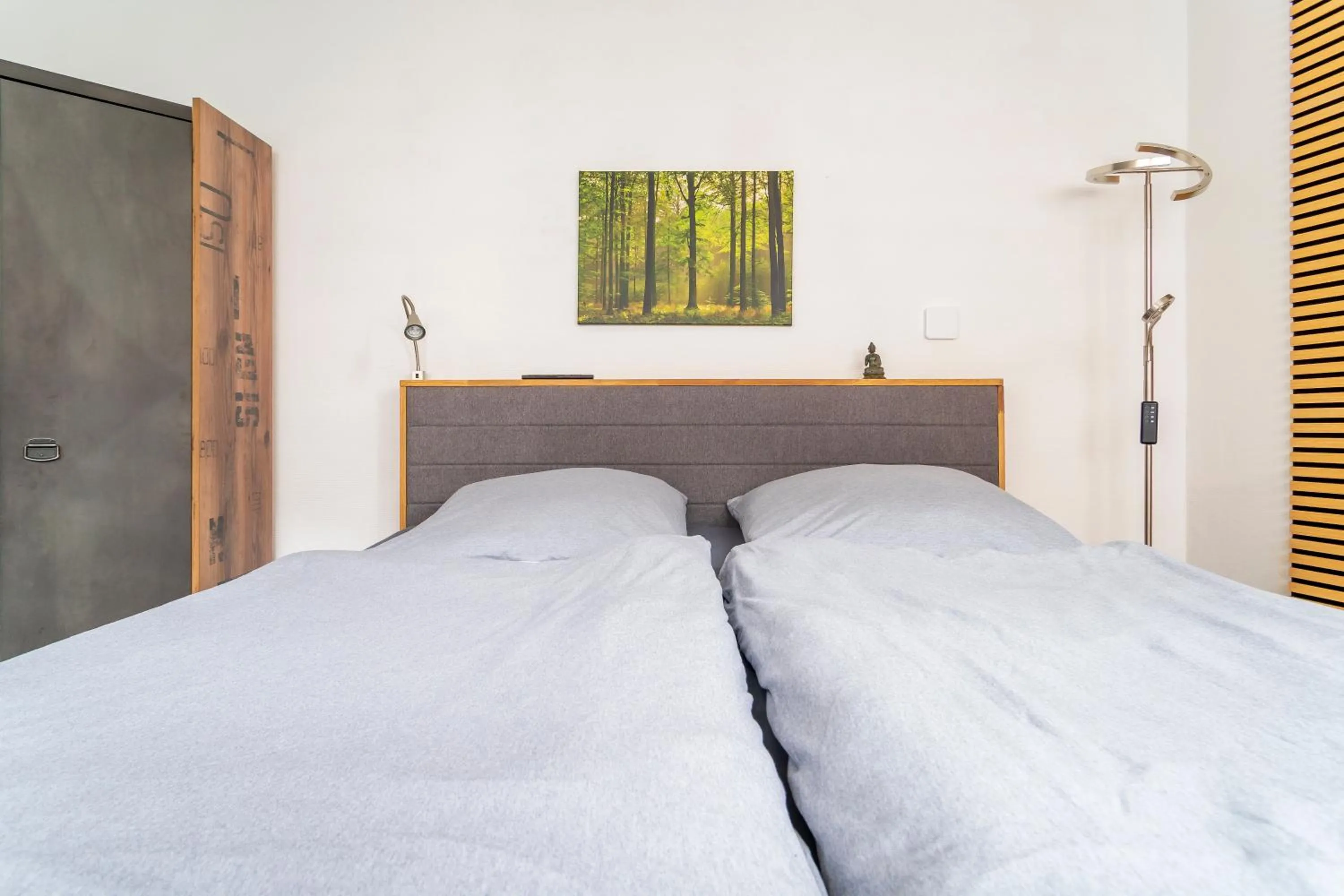 Bed in Apartment Hannover Top Citylage