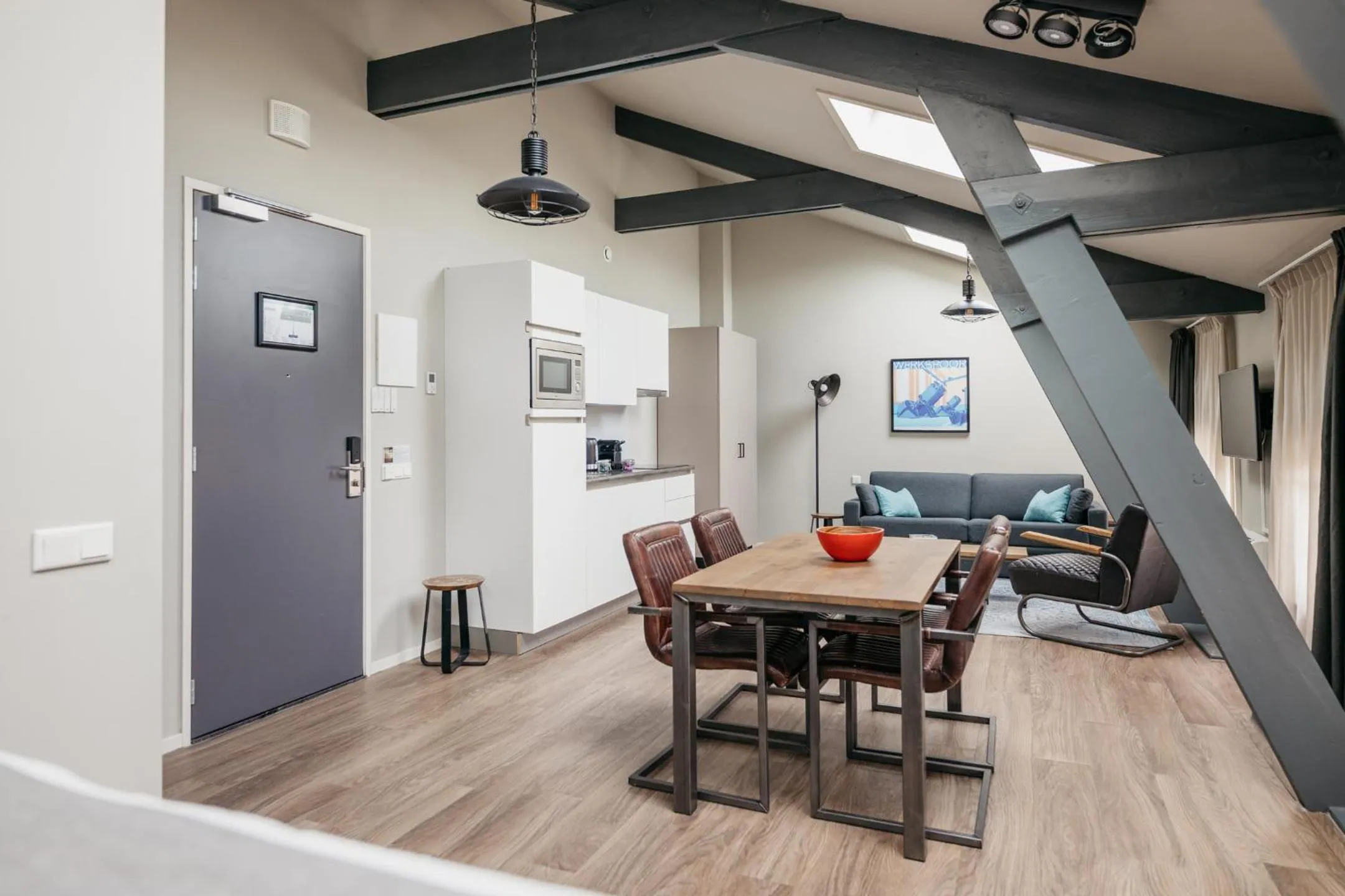 Kitchen or kitchenette in YAYS Amsterdam Maritime by Numa