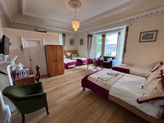 Bed in Cumberland Hotel