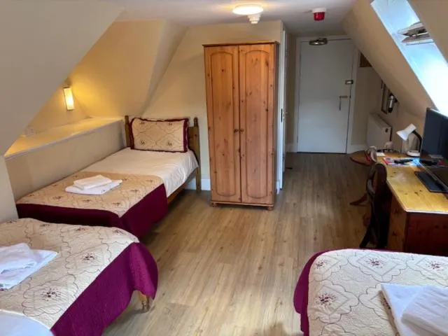 Bed in Cumberland Hotel