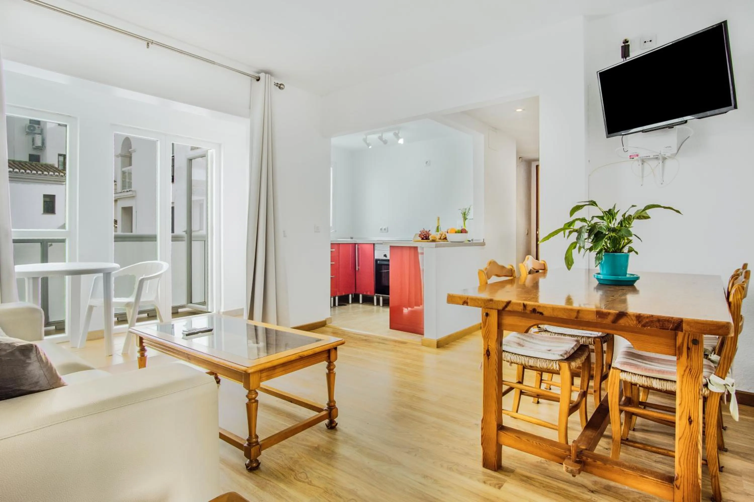 Kitchen or kitchenette in Duquesa Harbour Club Aparthotel