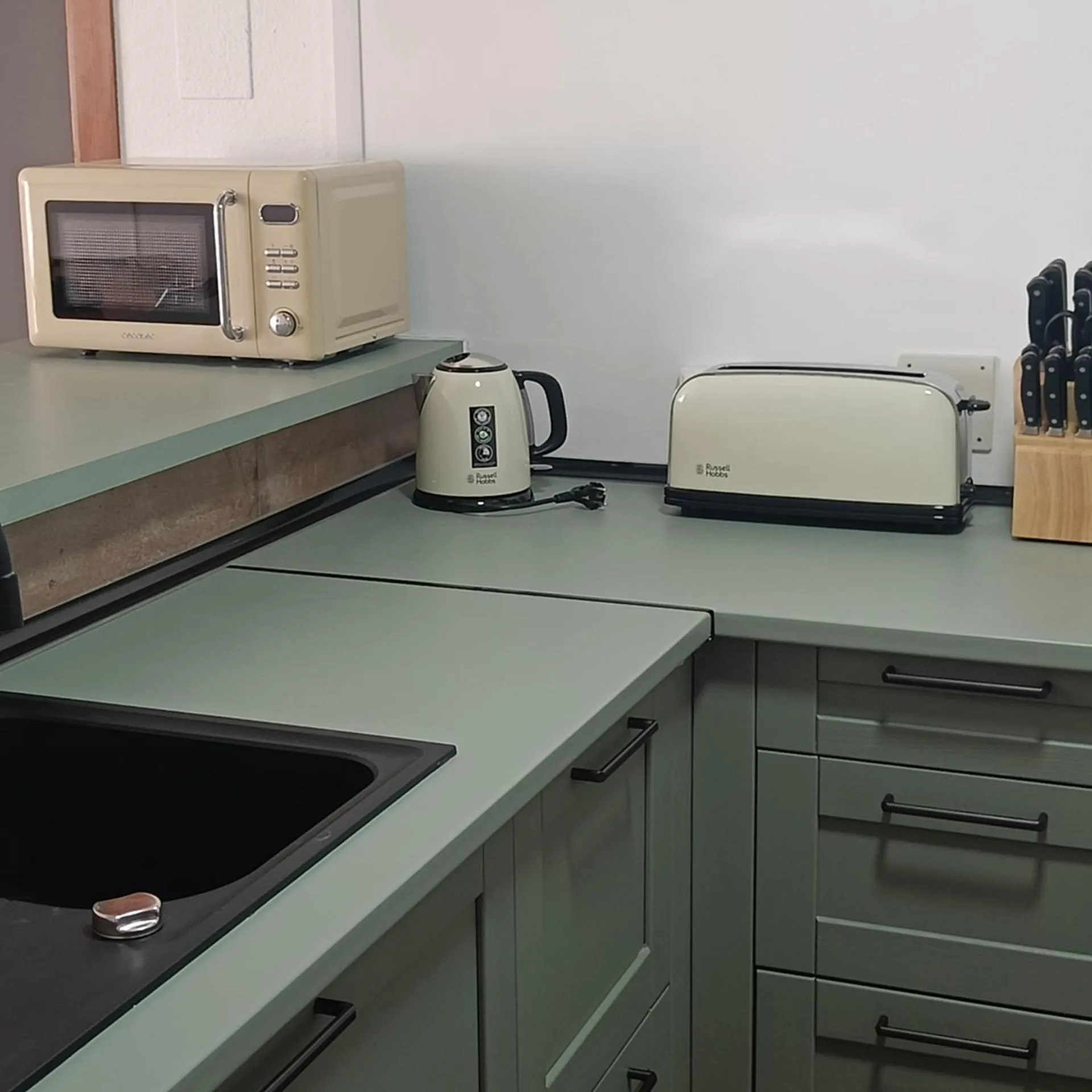 Coffee/tea facilities in Duquesa Harbour Club Aparthotel
