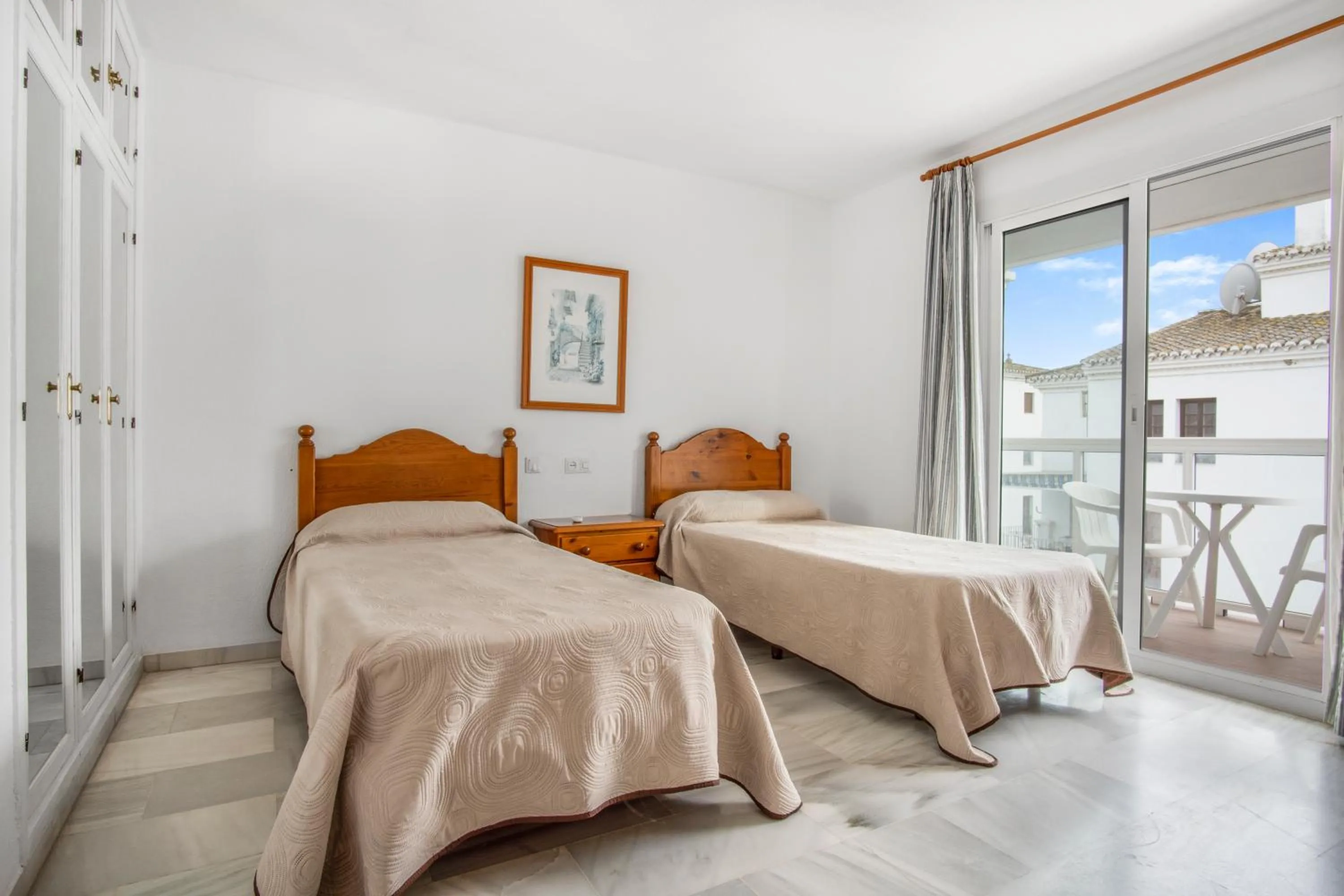 Bedroom, Bed in Duquesa Harbour Club Aparthotel