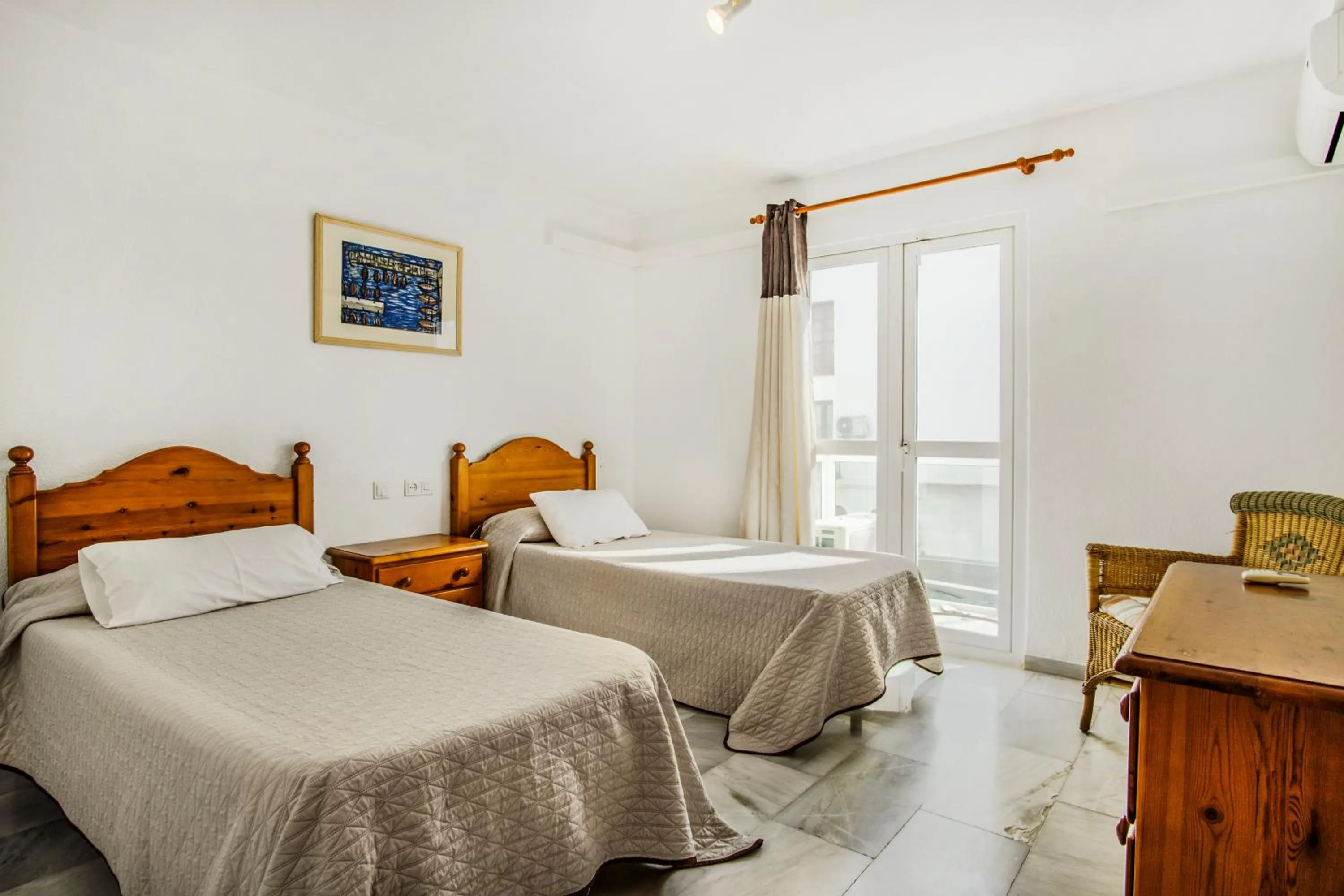 Bedroom, Bed in Duquesa Harbour Club Aparthotel