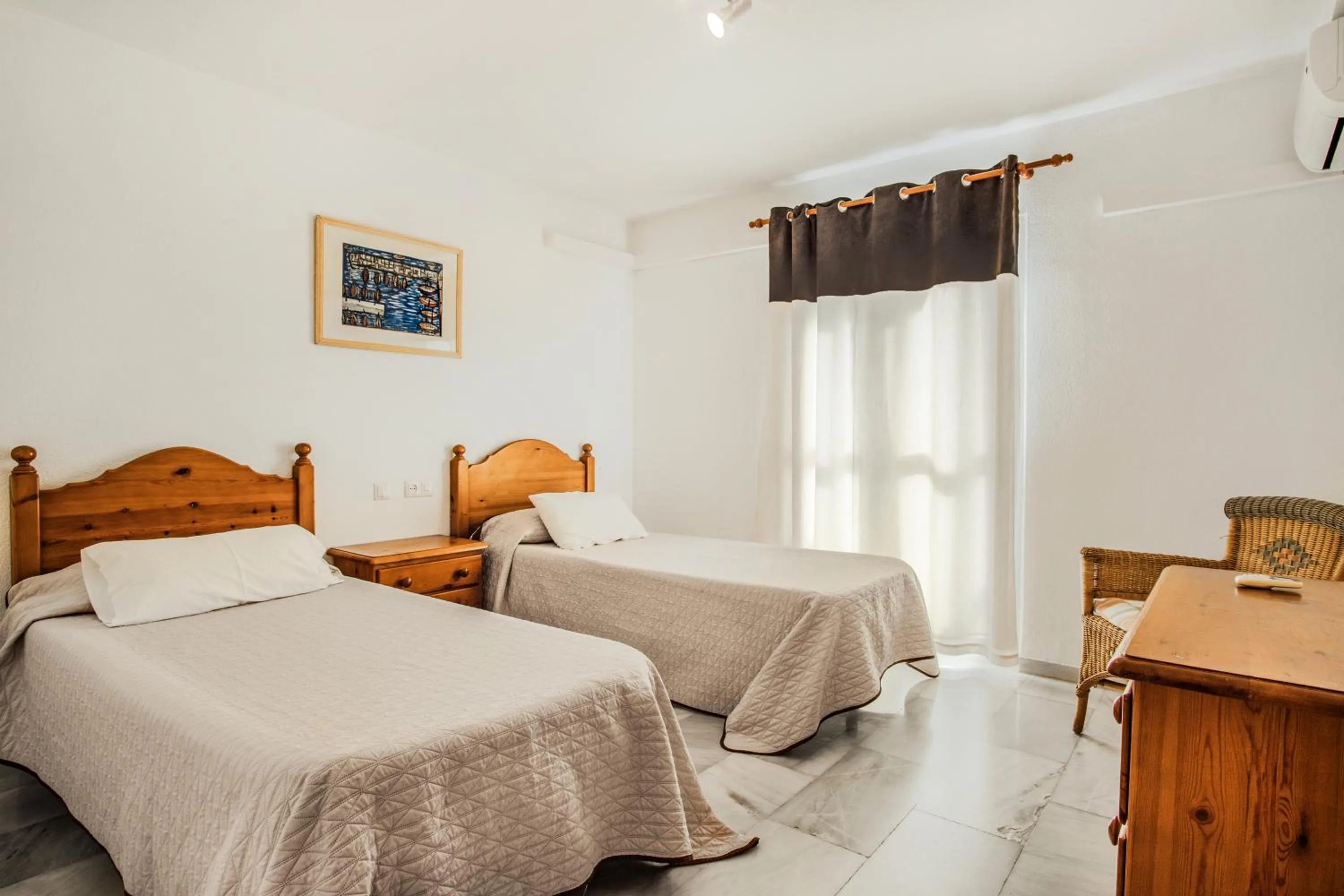 Bedroom, Bed in Duquesa Harbour Club Aparthotel