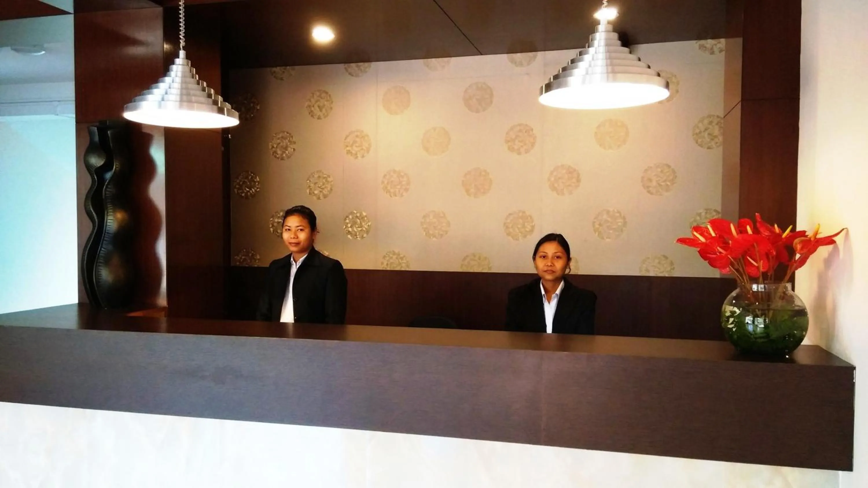 Lobby or reception in Polo Tura Hotel