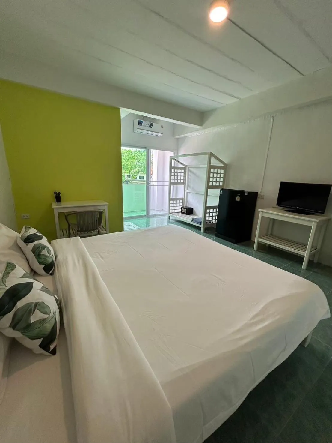 Photo of the whole room in V.J.Island View Koh Chang