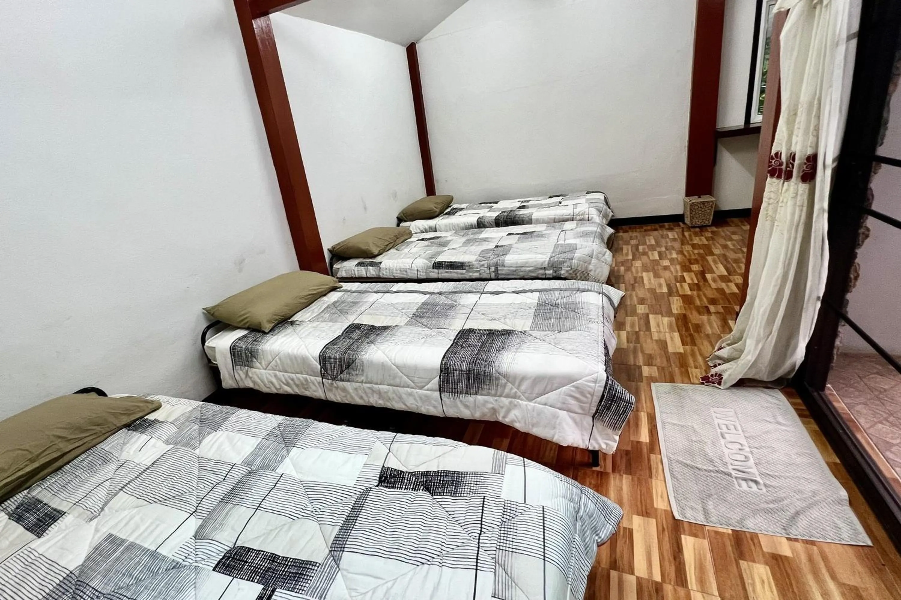 Bedroom, Bed in The Cascade - Mae Taeng Waterfall Bungalows