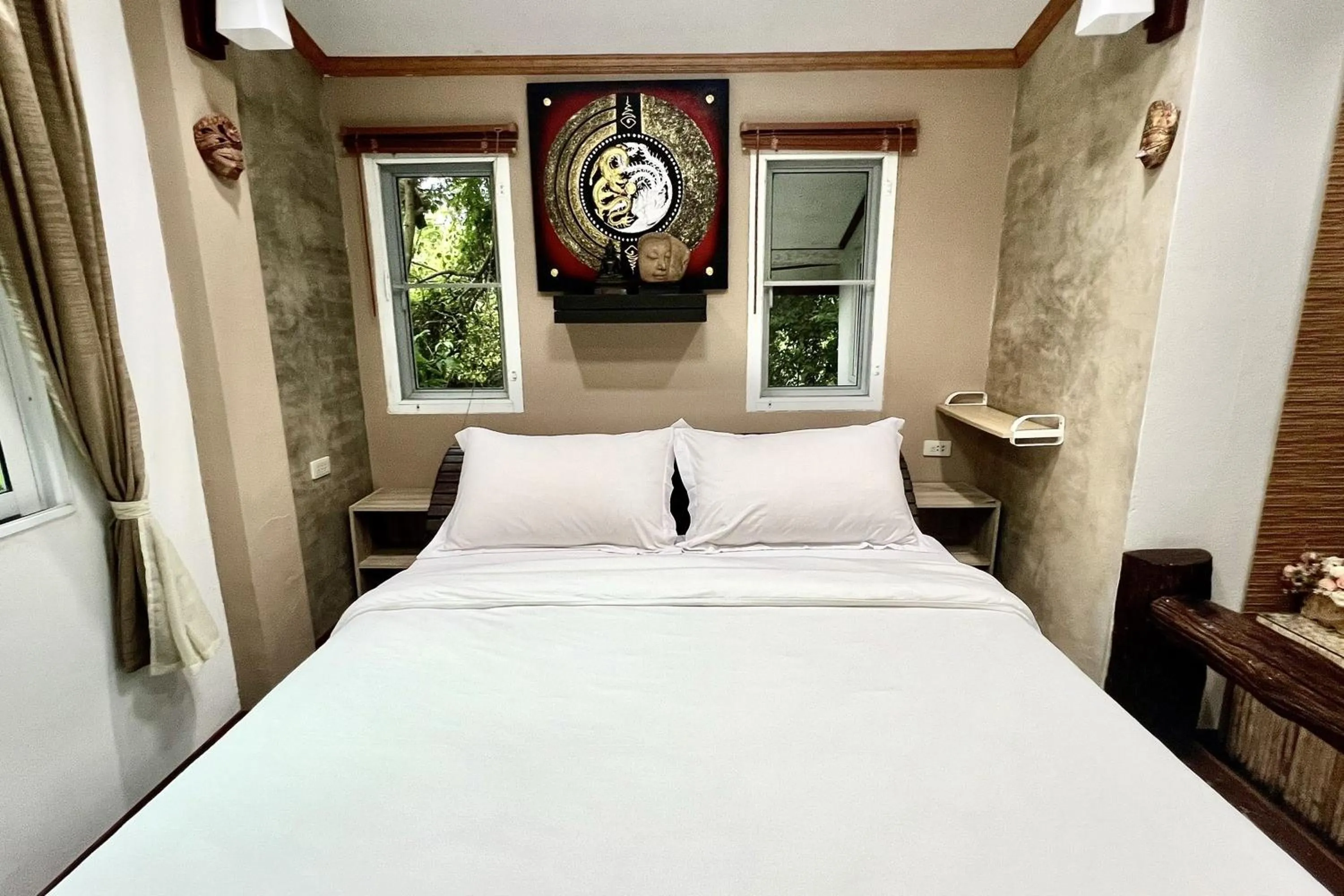 Bed in The Cascade - Mae Taeng Waterfall Bungalows