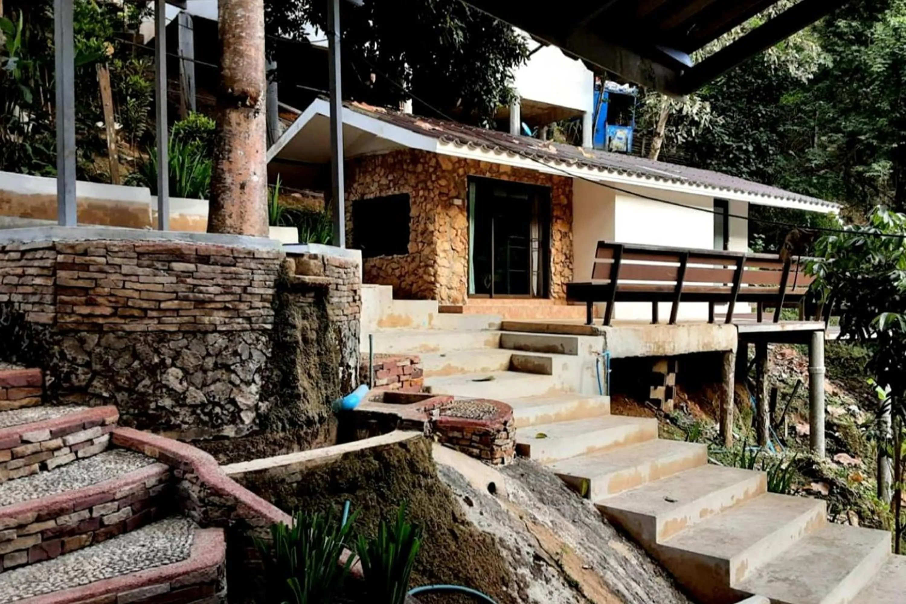 Property building in The Cascade - Mae Taeng Waterfall Bungalows