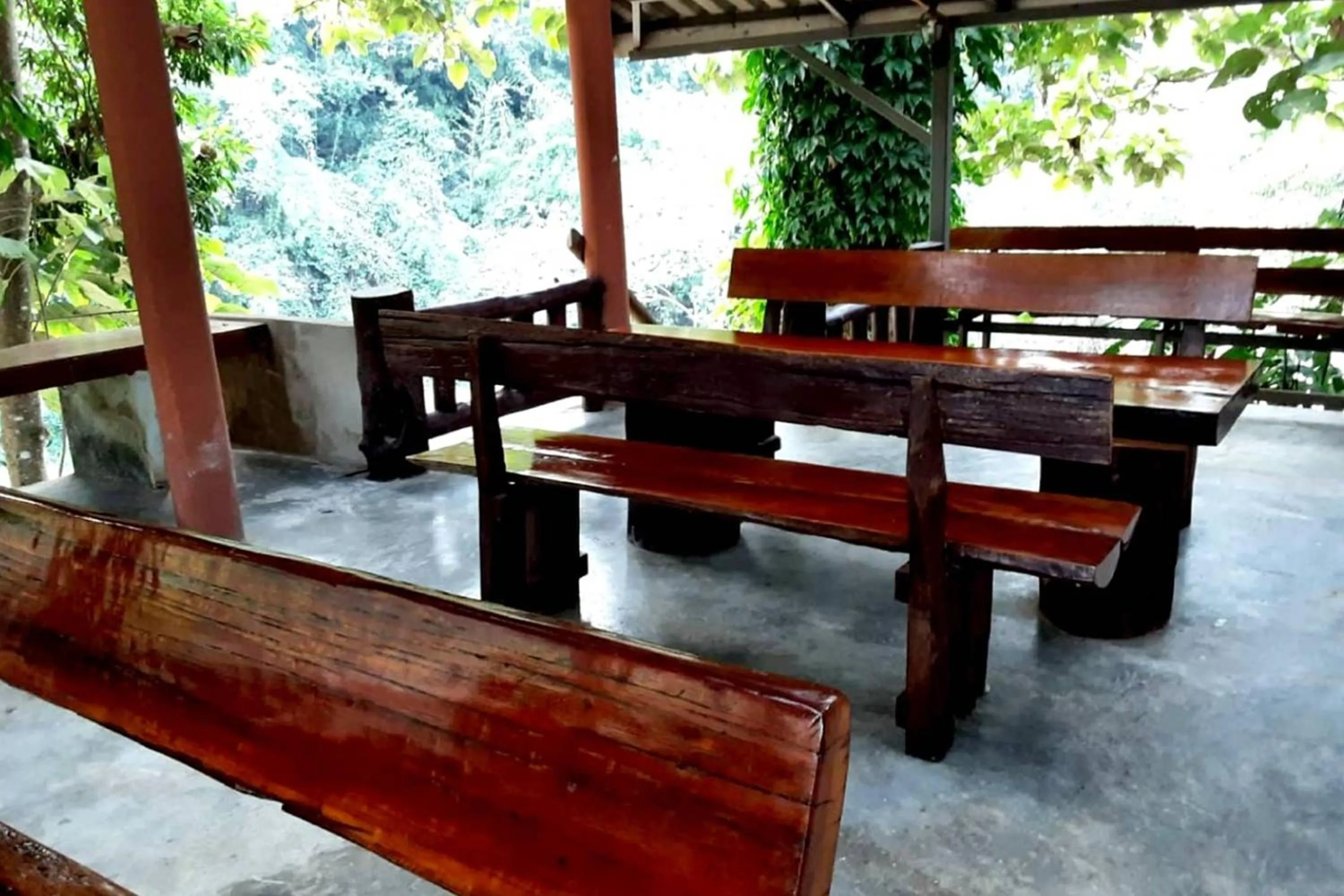 Seating area in The Cascade - Mae Taeng Waterfall Bungalows