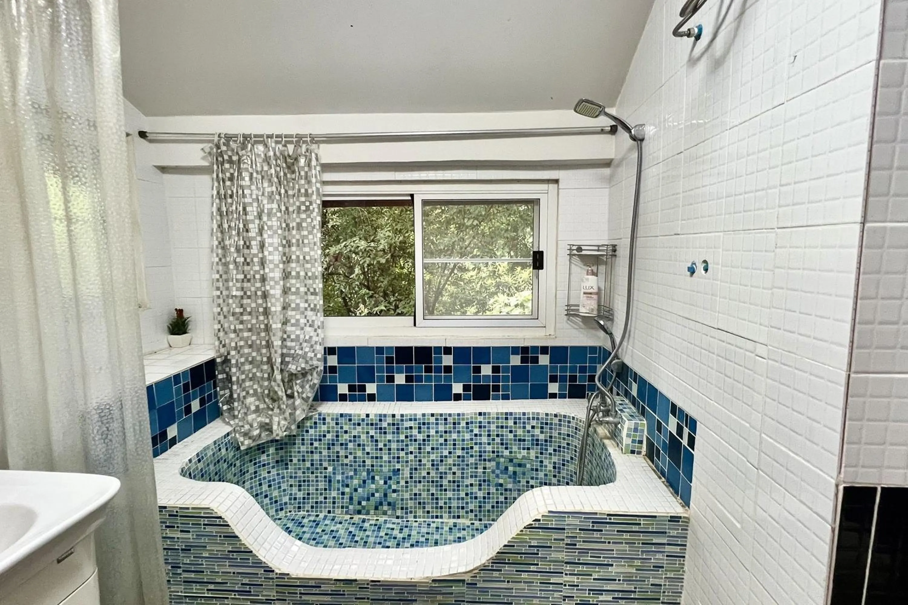 Bathroom in The Cascade - Mae Taeng Waterfall Bungalows