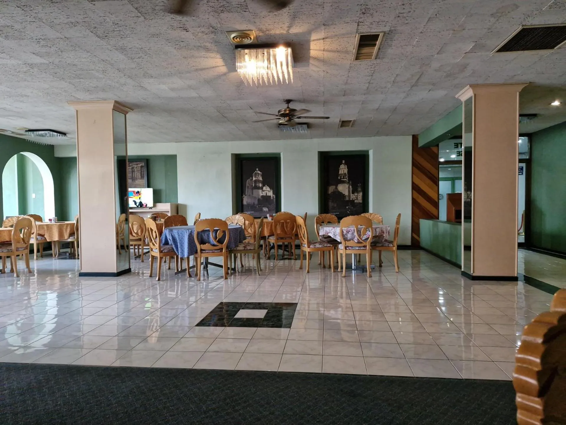 Restaurant/places to eat in Parador del Río Irapuato