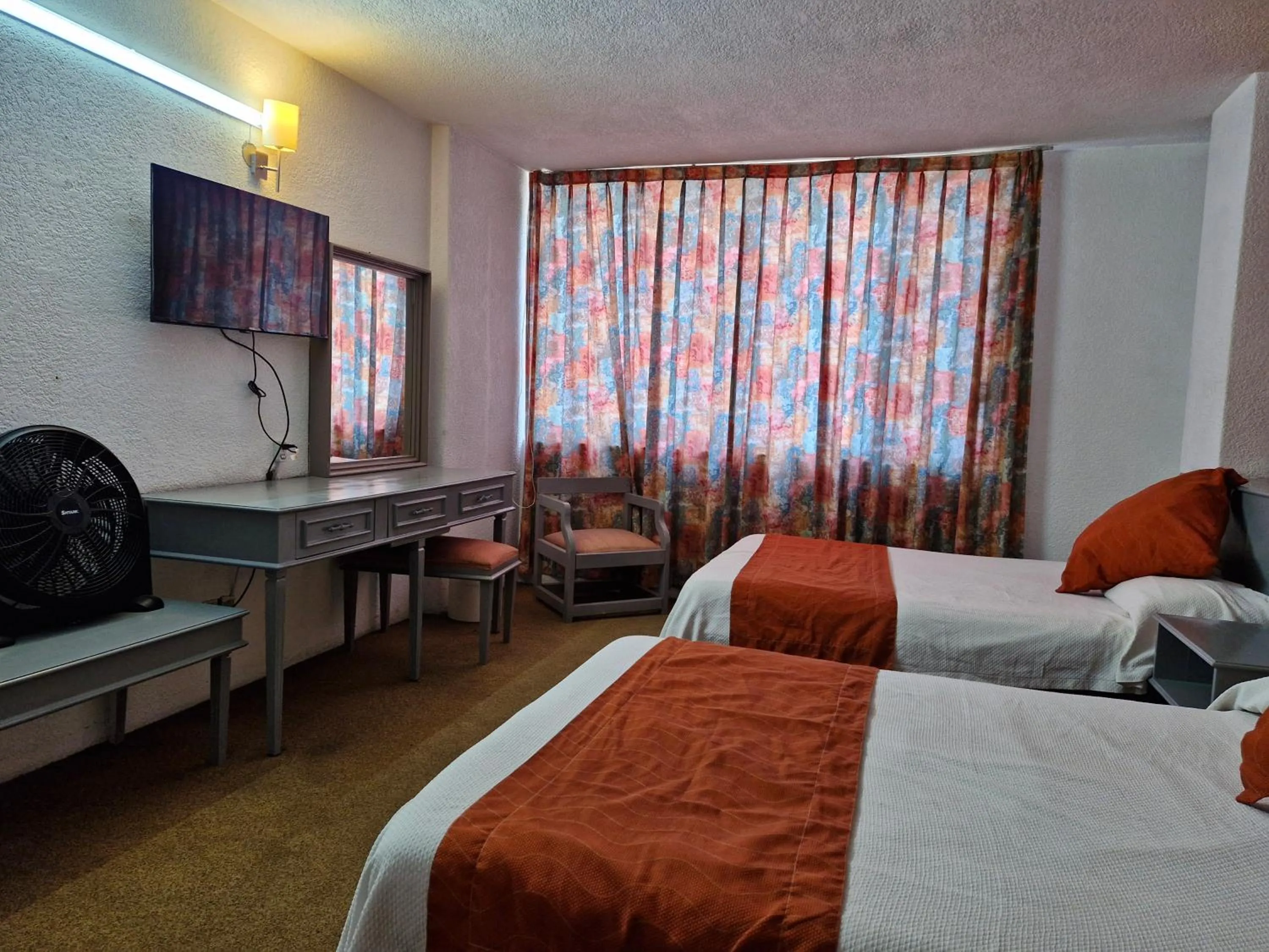 Photo of the whole room, Bed in Parador del Río Irapuato