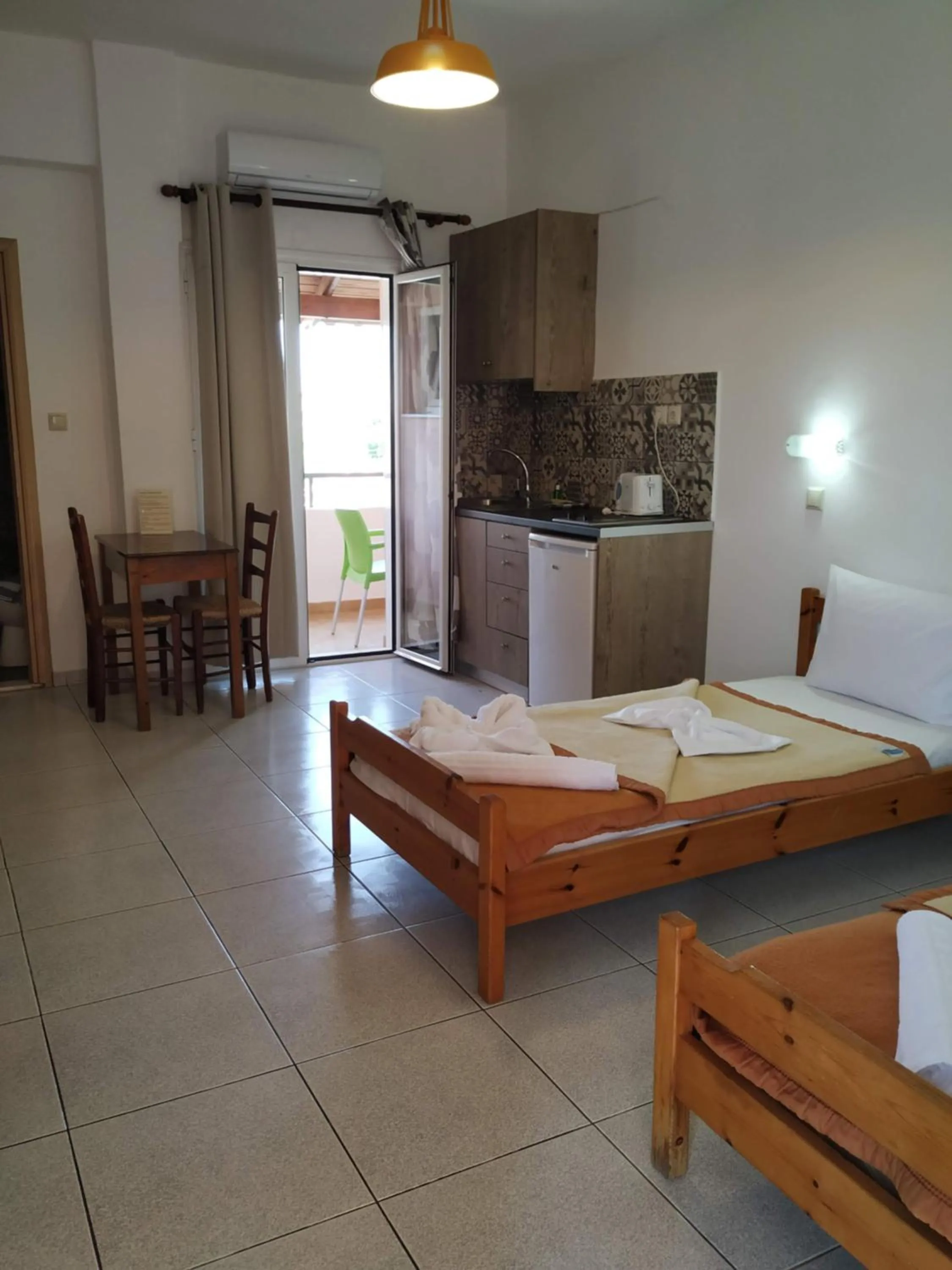 Bed in Pardalakis Studios