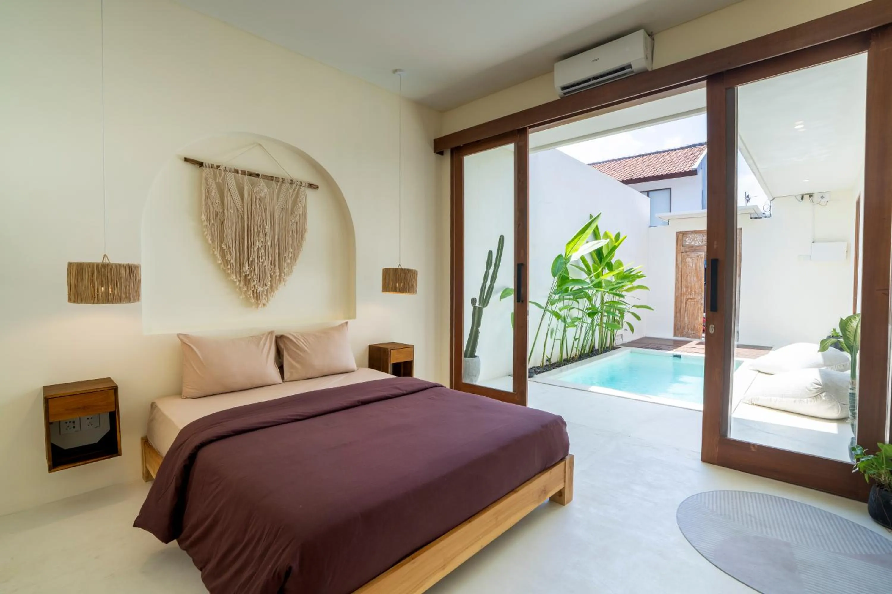 Bed in Villa Joba by Pertama Management