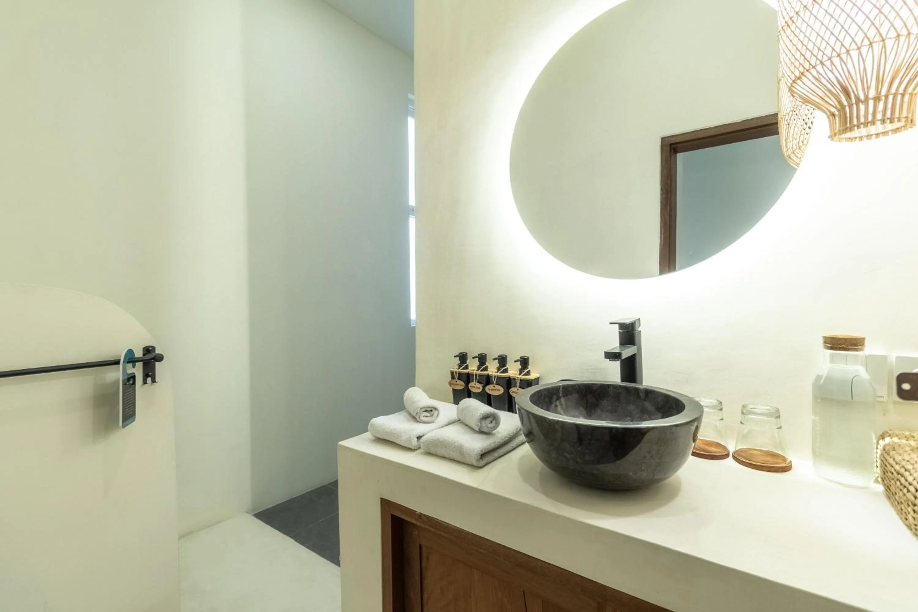 Bathroom in Villa Joba by Pertama Management