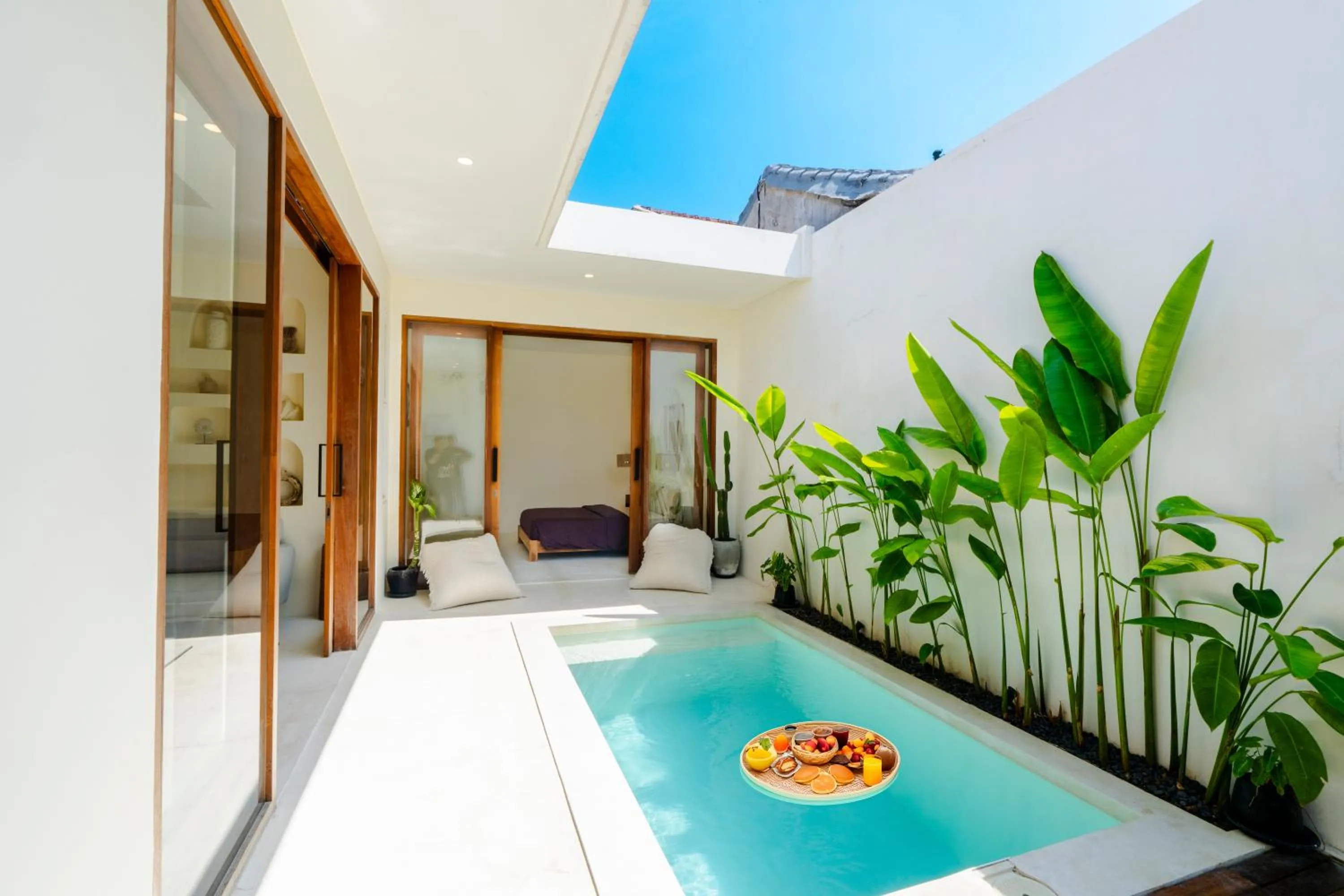 Seating area in Villa Joba by Pertama Management