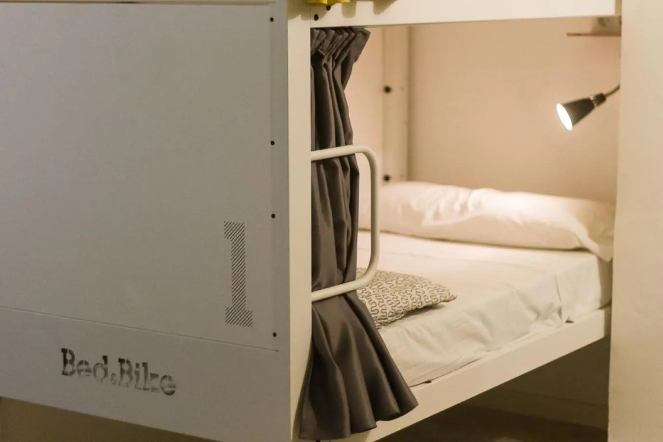 bunk bed, Bed in Bed & Bike Barcelona