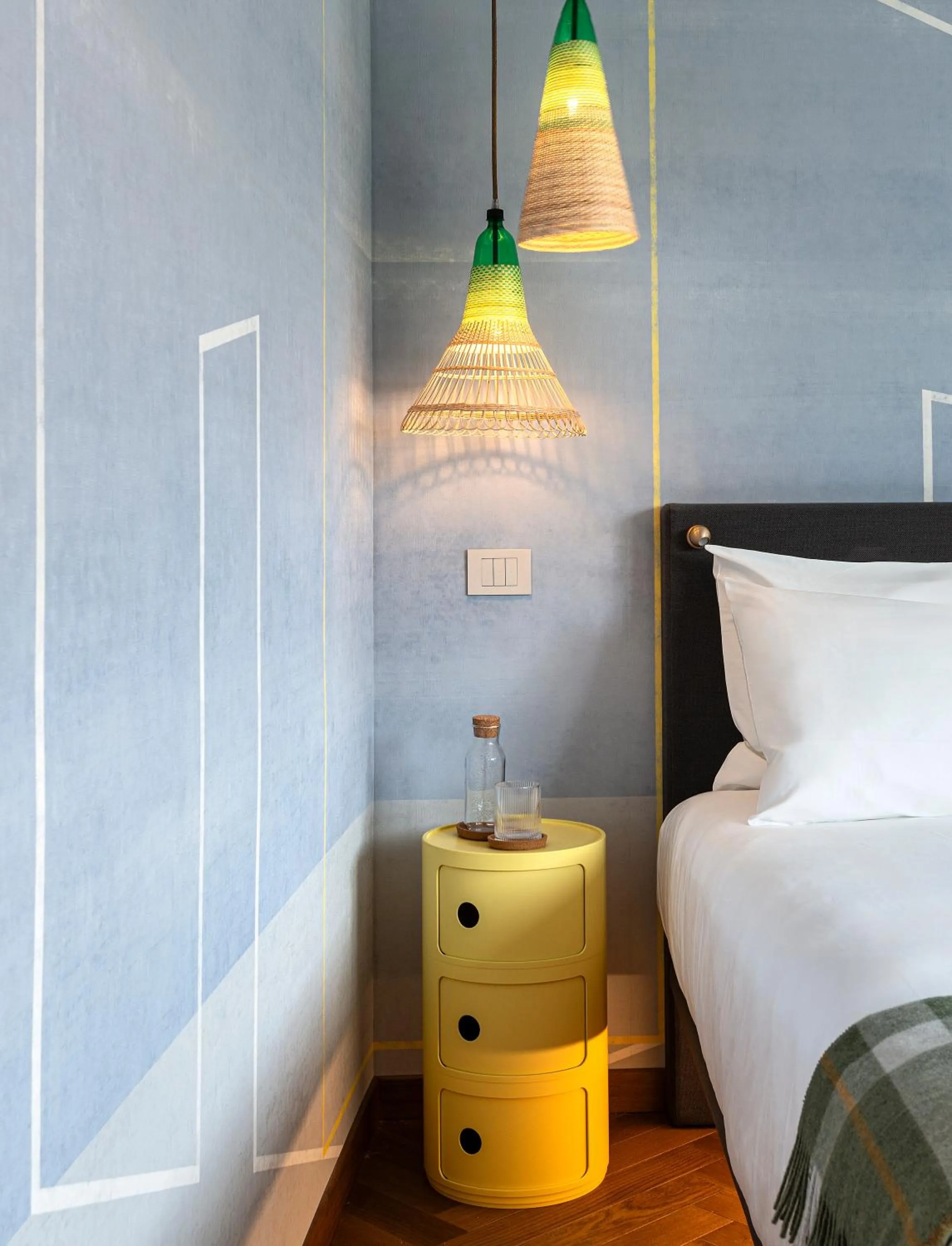 Bedroom, Bed in DOMYA - Manzoni 25