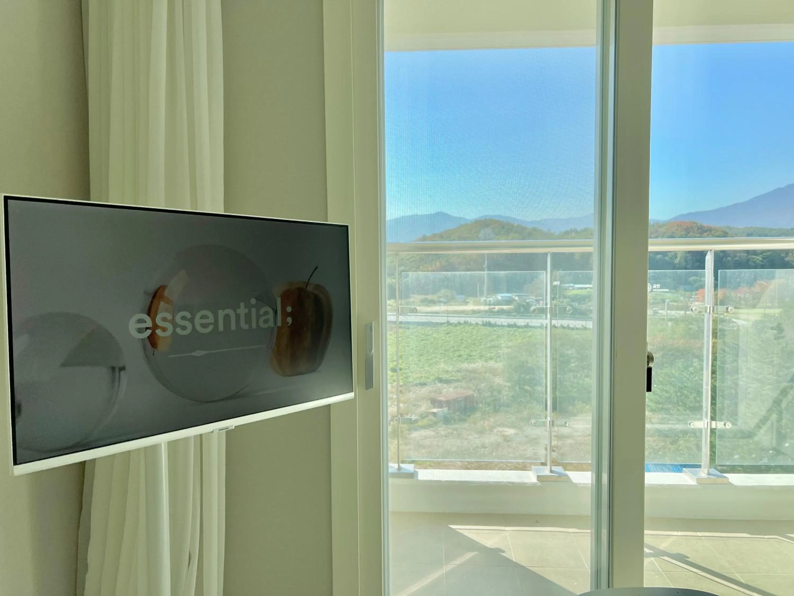 Le Bleu Naksan by Orot