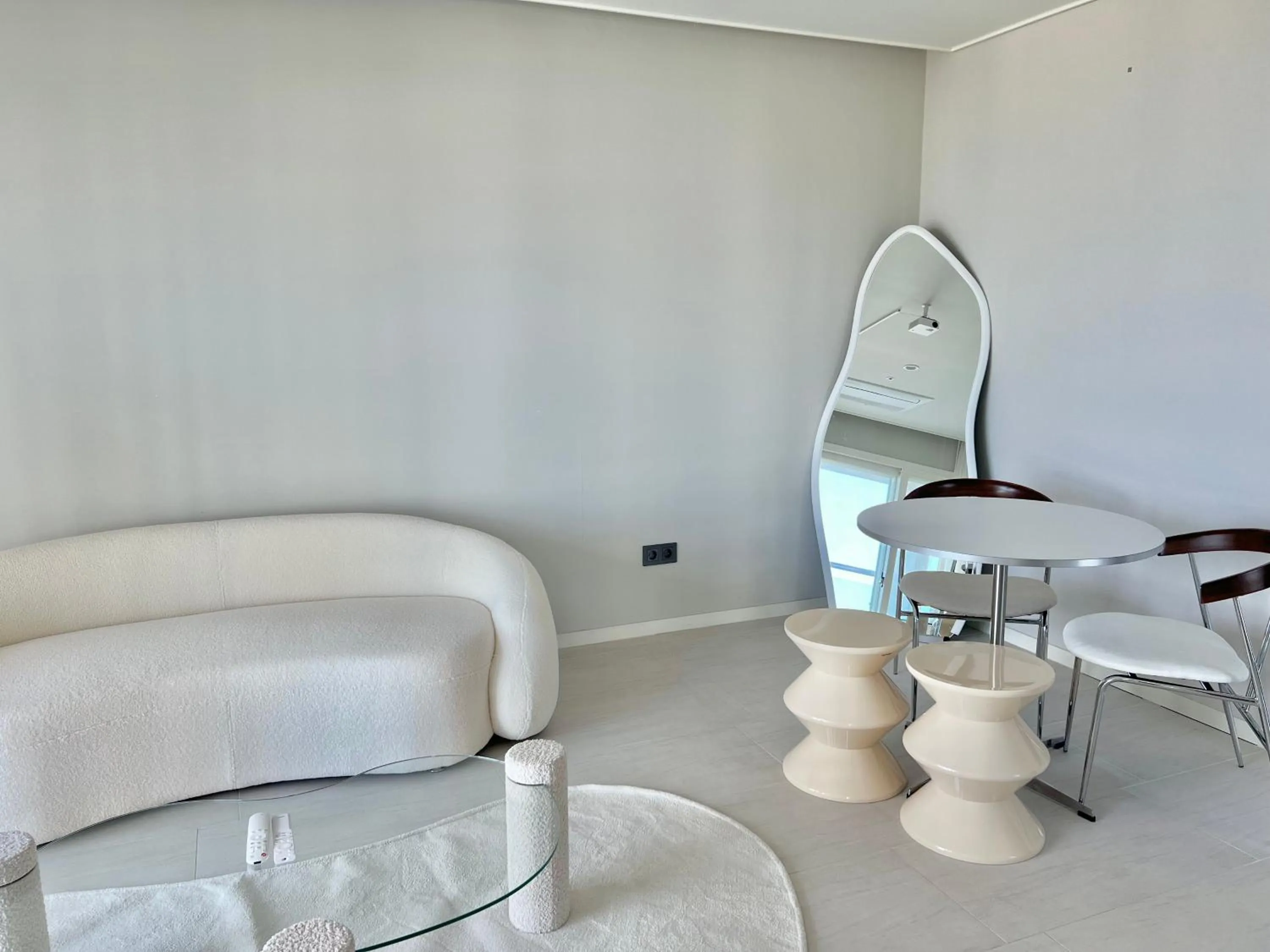 Le Bleu Naksan by Orot