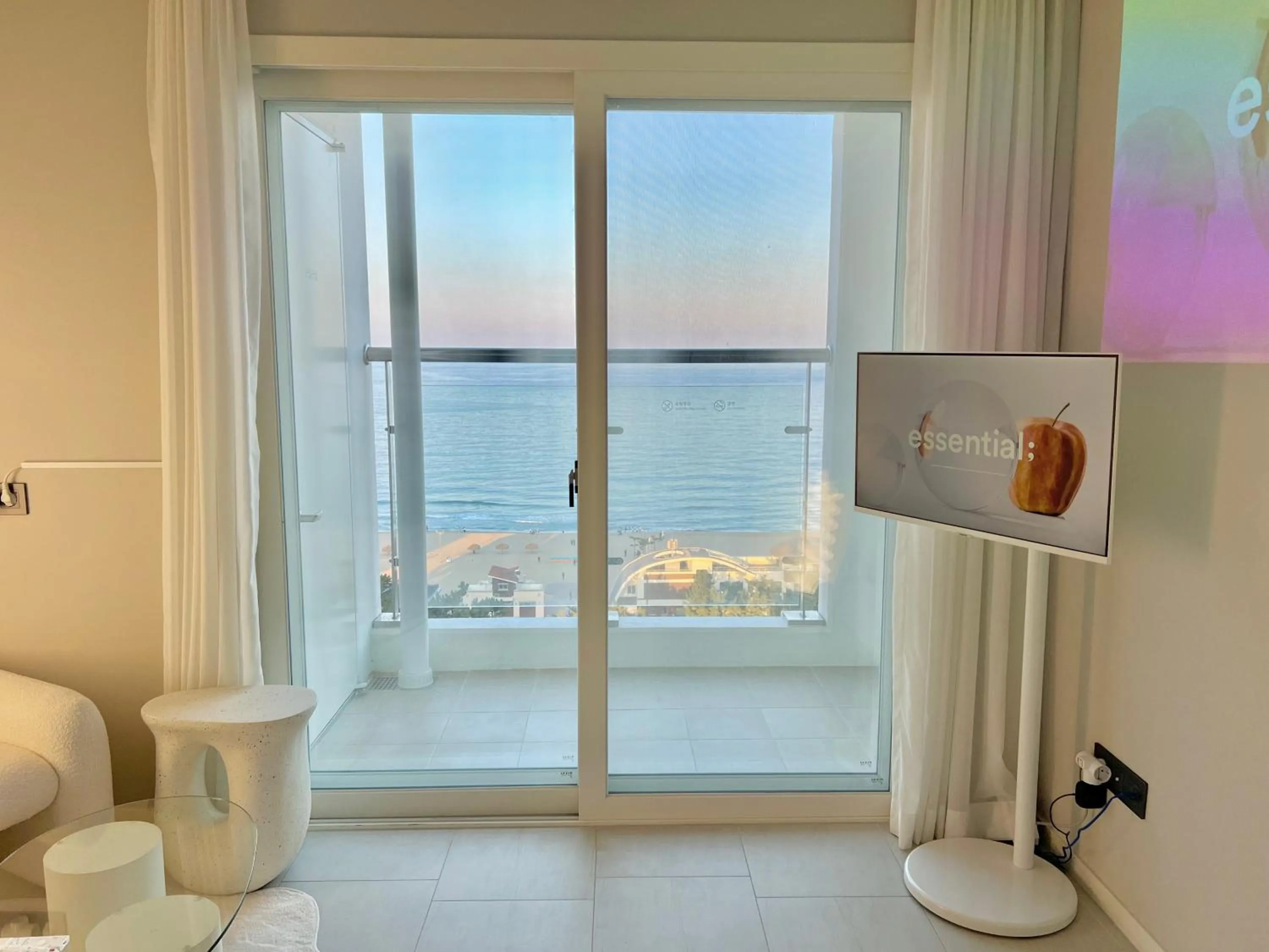 Le Bleu Naksan by Orot