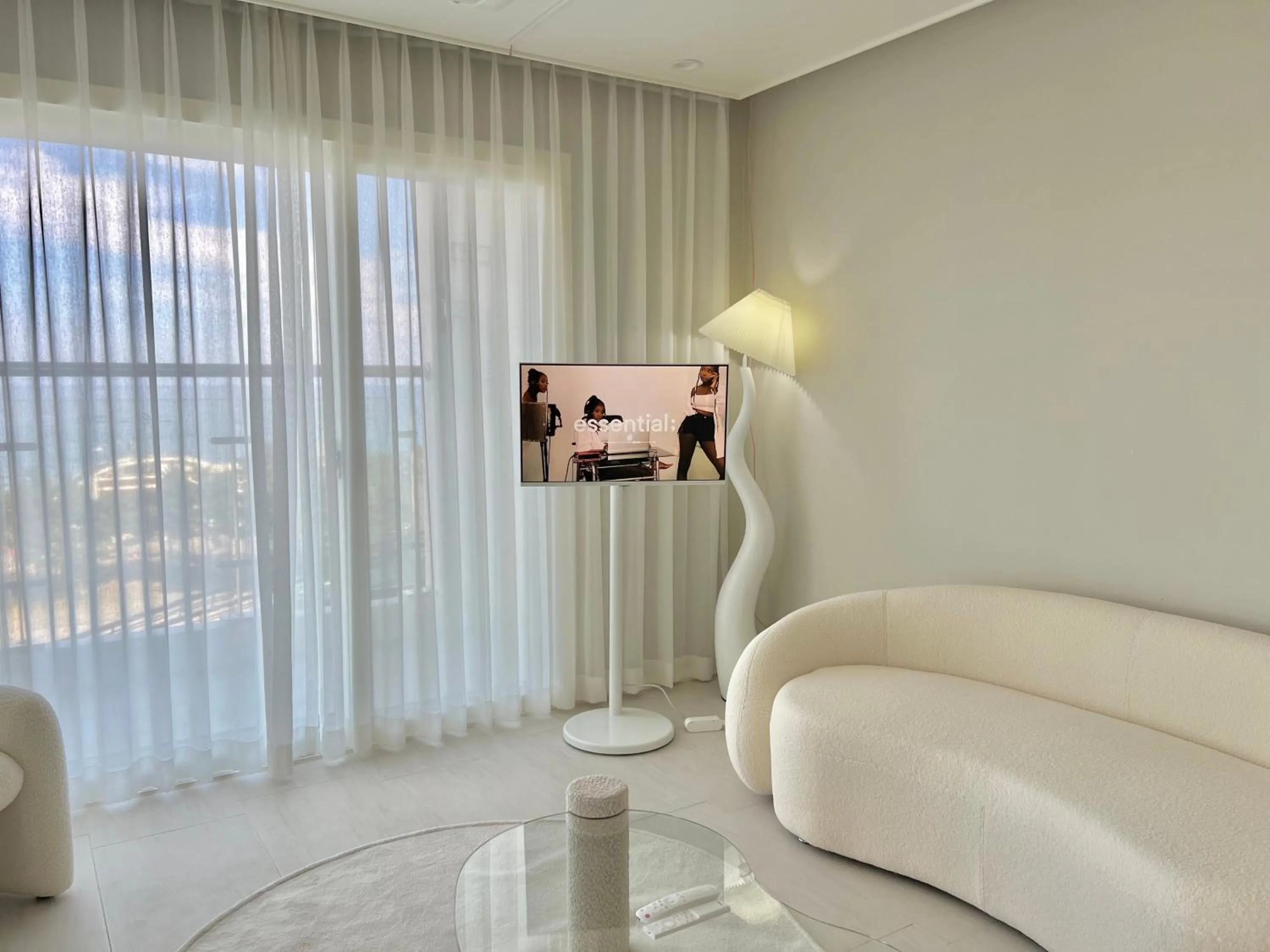 Le Bleu Naksan by Orot