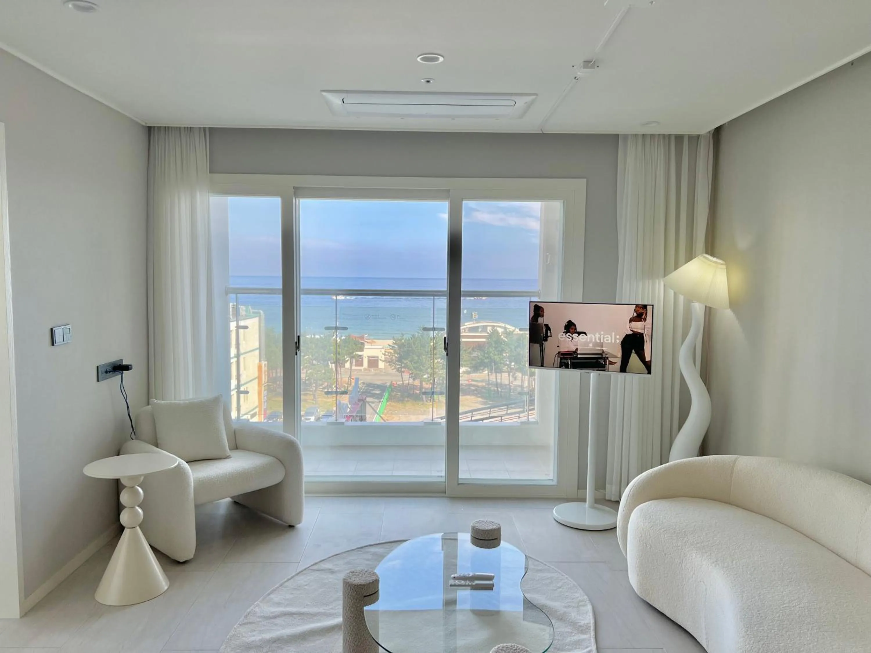 Le Bleu Naksan by Orot