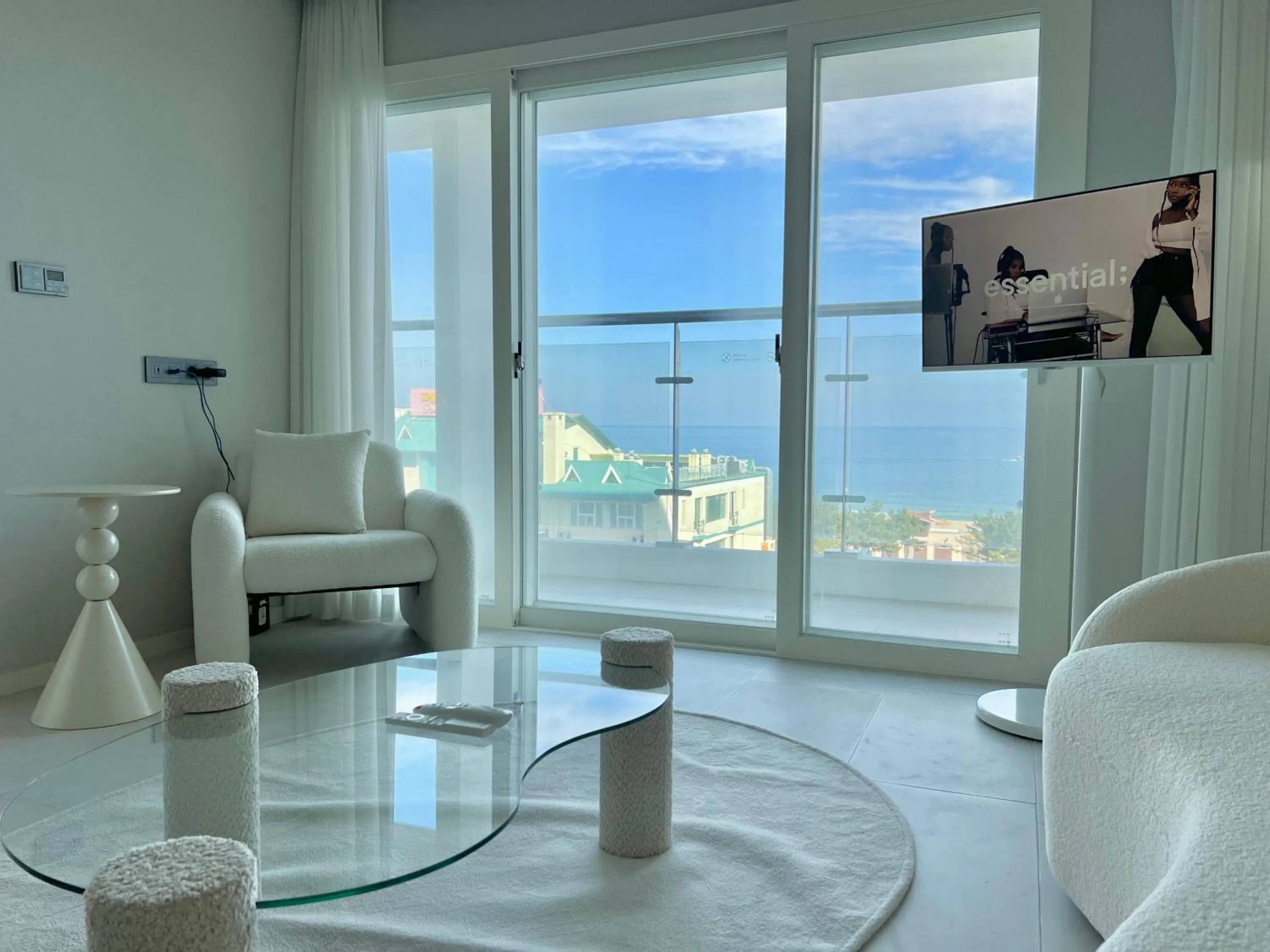 Le Bleu Naksan by Orot