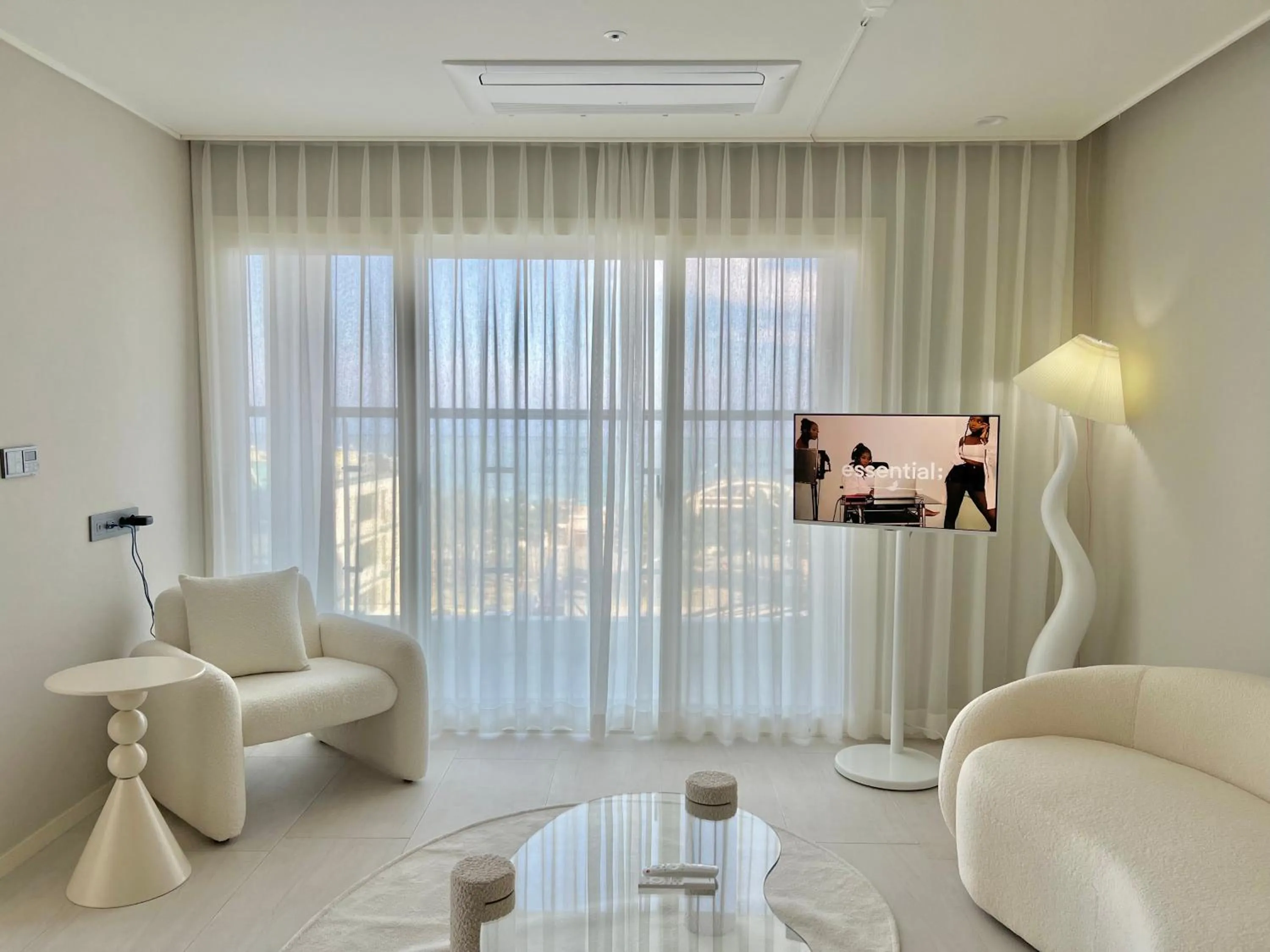 Le Bleu Naksan by Orot