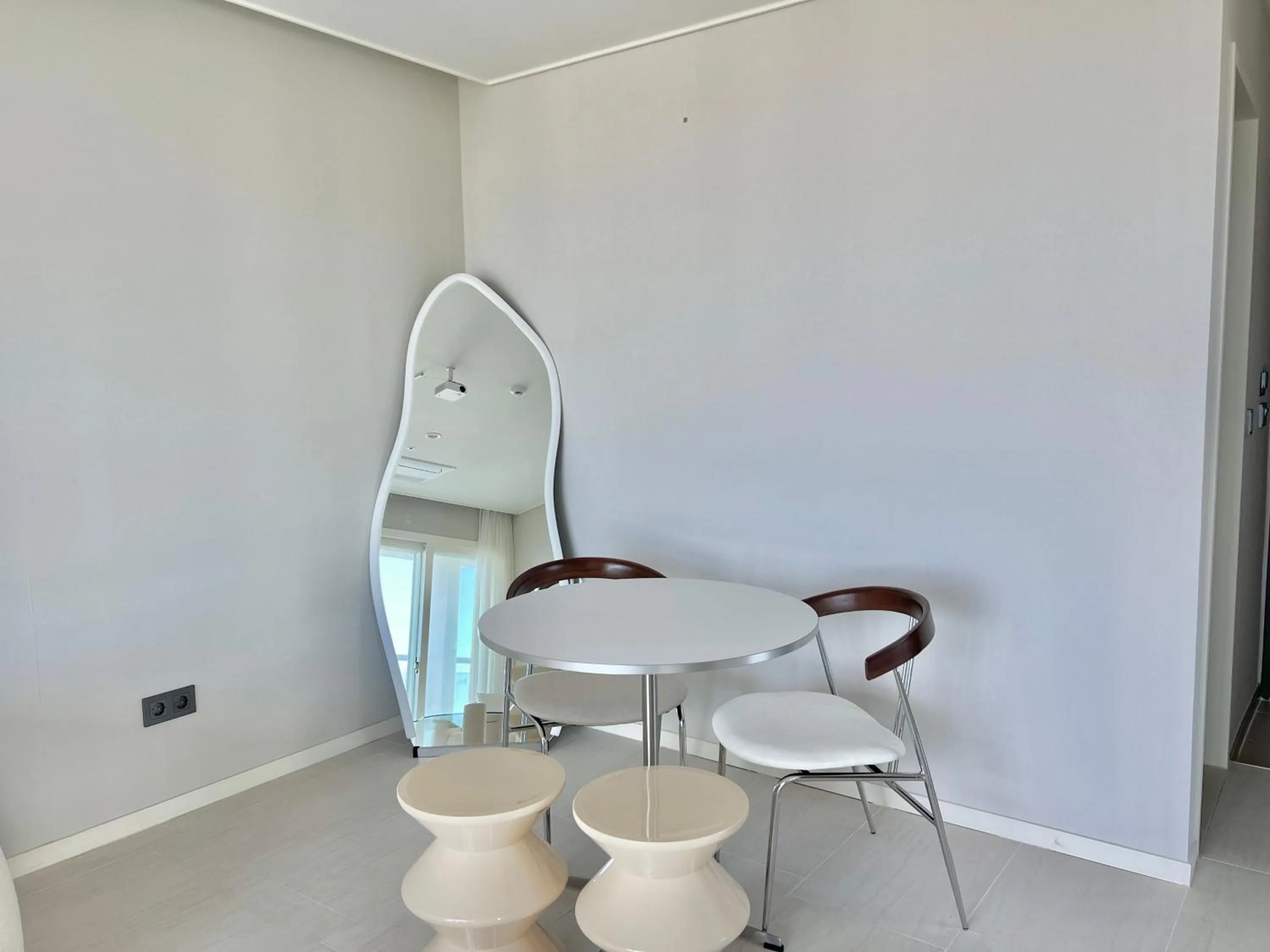 Le Bleu Naksan by Orot