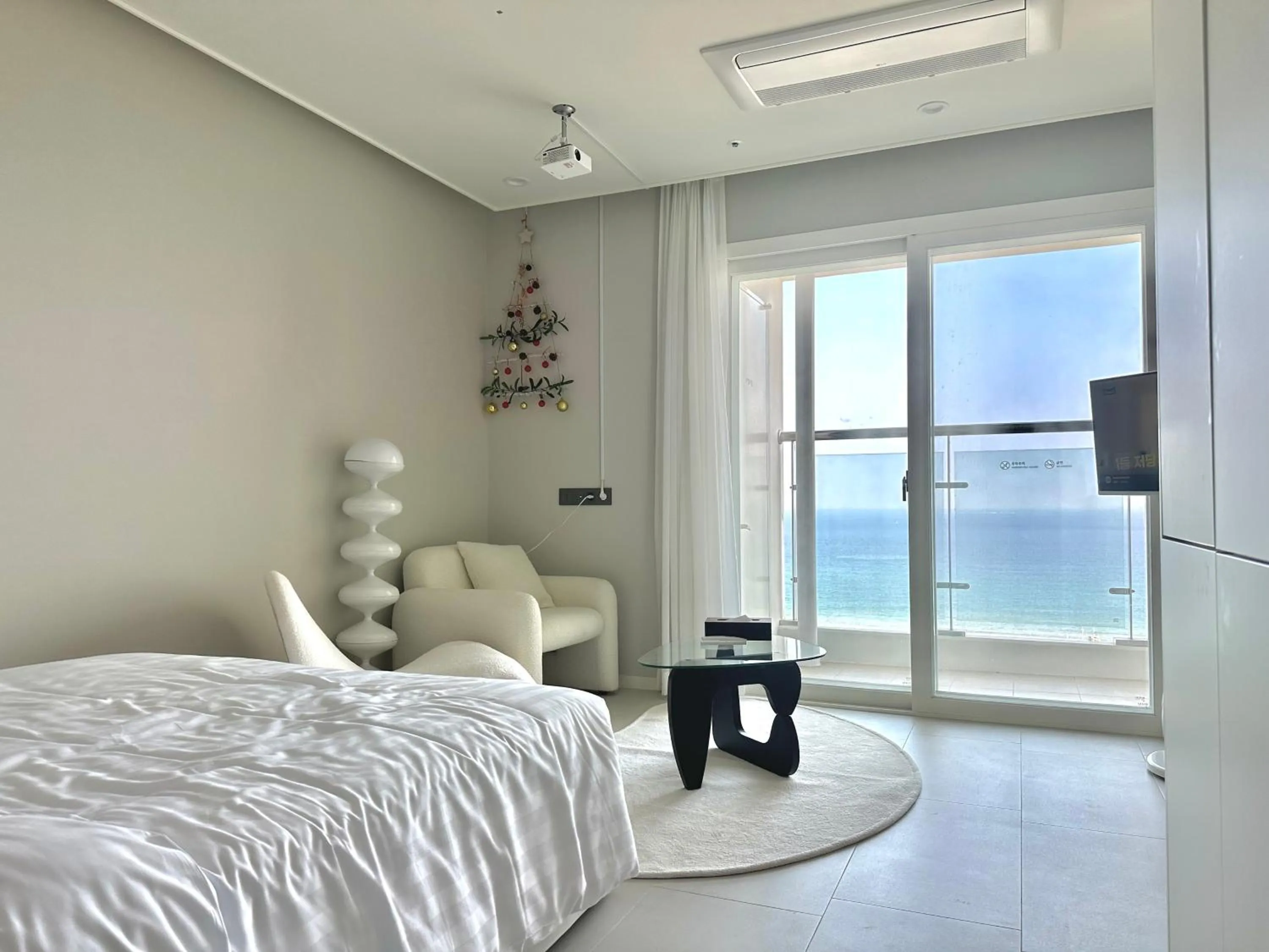 Bed in Le Bleu Naksan by Orot