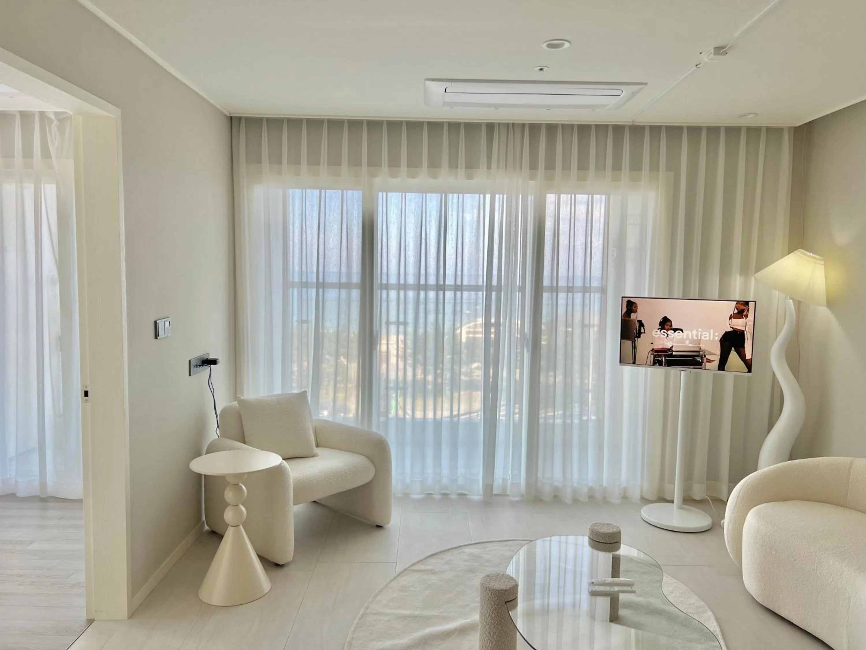 Le Bleu Naksan by Orot