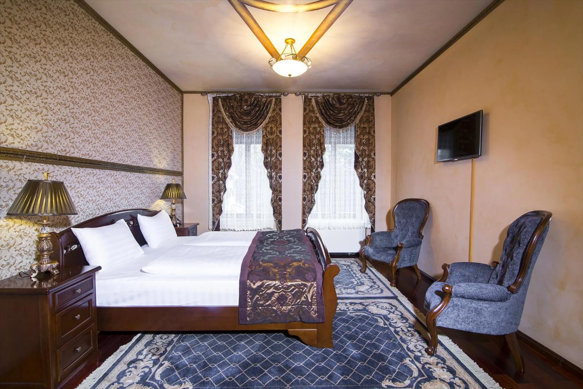 Bedroom, Bed in Rubezahl-Marienbad Luxury Historical Castle Hotel & Golf-Castle Hotel Collection