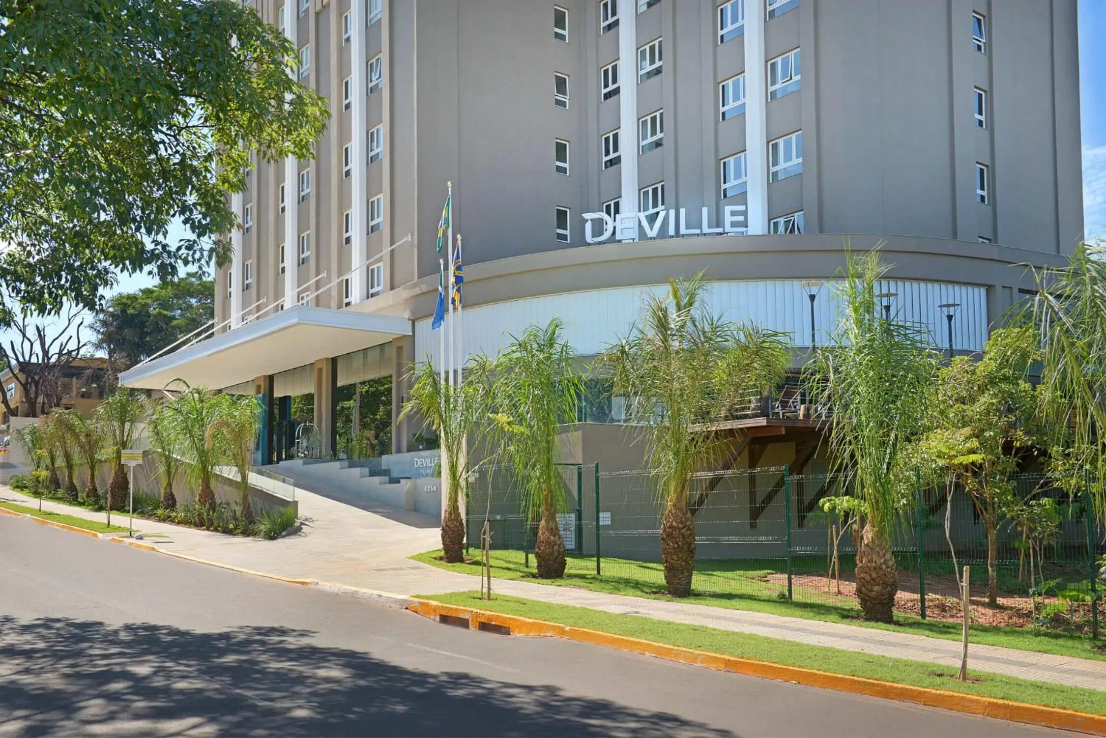 Property building in Deville Prime Campo Grande
