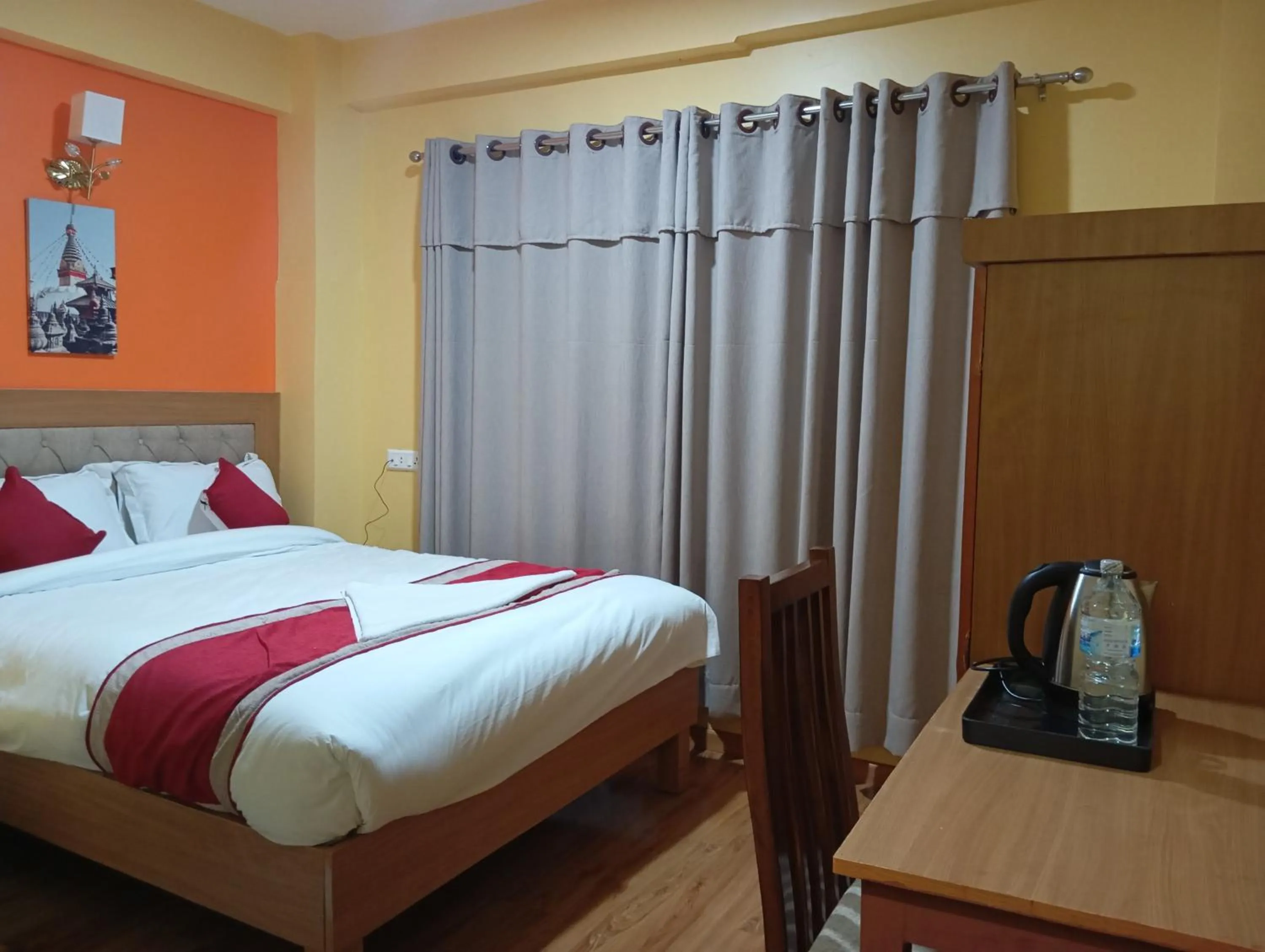 Deluxe Queen Room - single occupancy in Rambler's Hotel