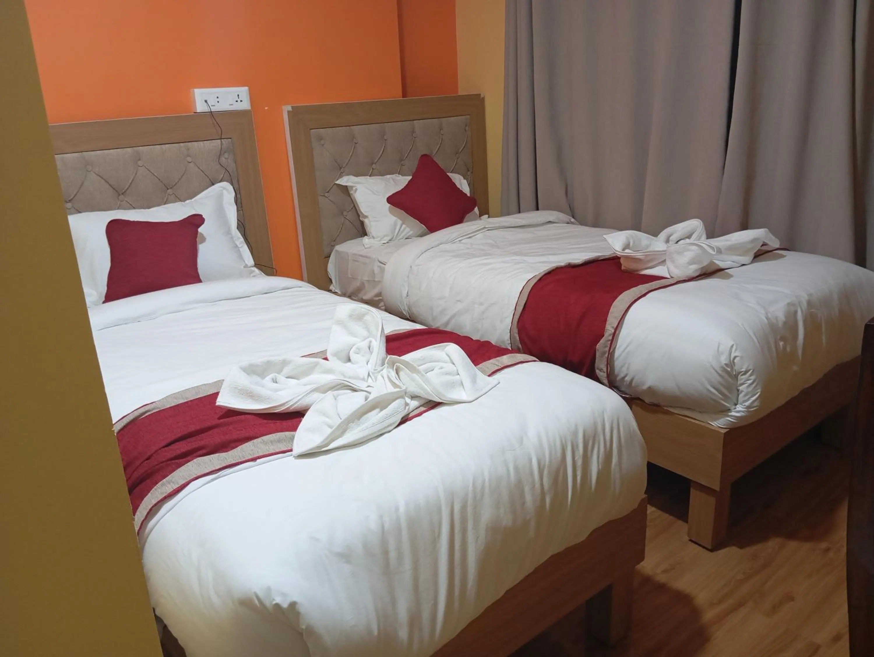 Deluxe Twin Room - single occupancy in Rambler's Hotel