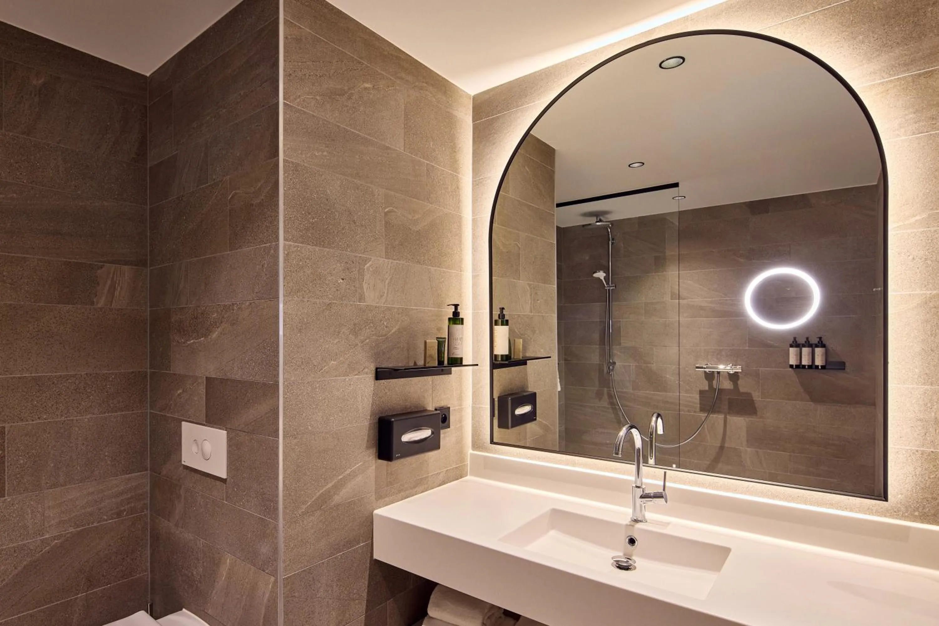 Bathroom in Van der Valk Hotel Park Lane Antwerpen