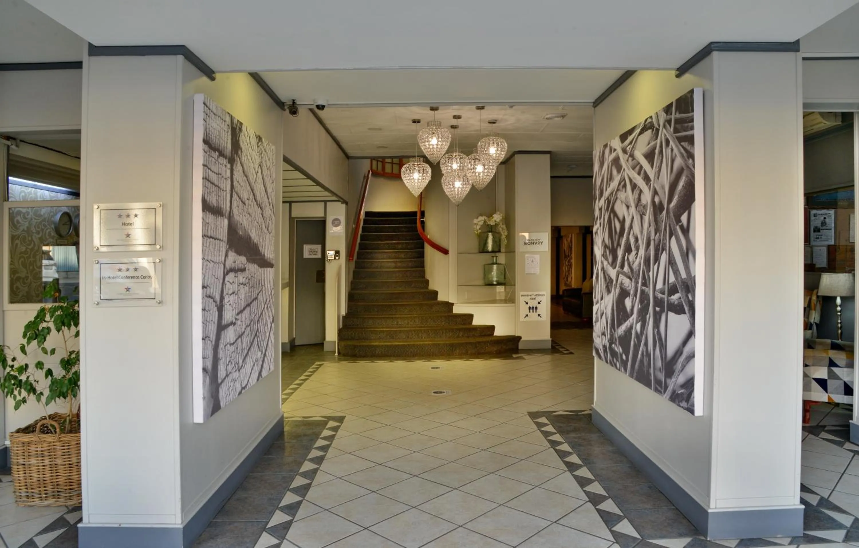 Lobby or reception in Cumberland Hotel Worcester