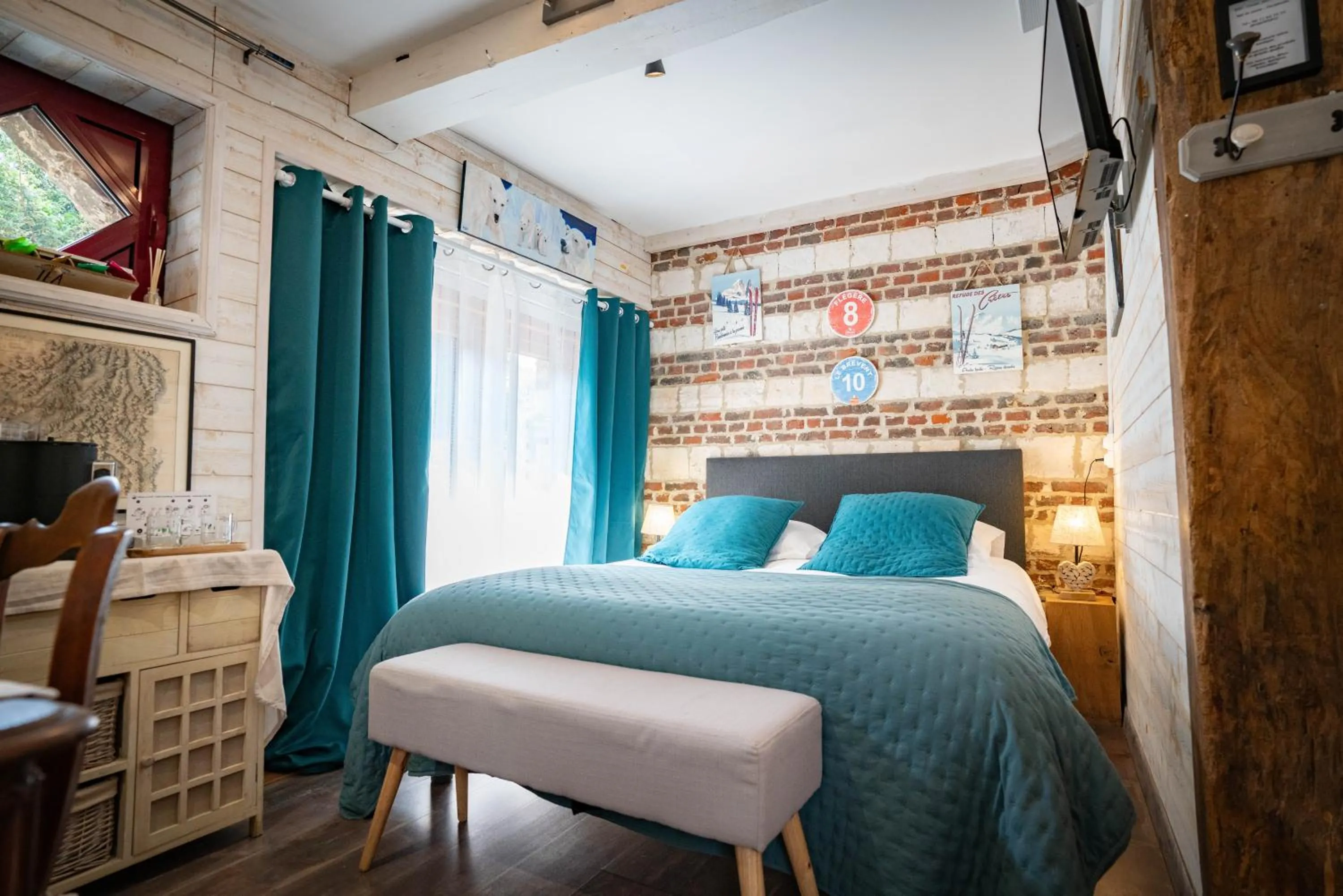 Bedroom, Bed in La Ferme des Templiers de Fléchinelle