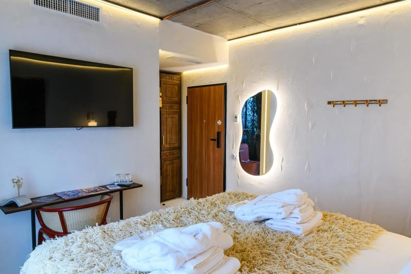 Bed in Nishani Boutique