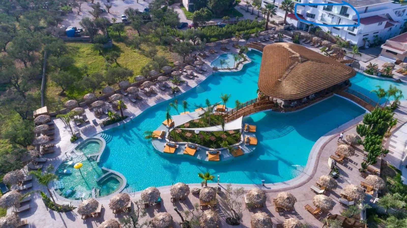 Swimming pool in Letsos Hotel