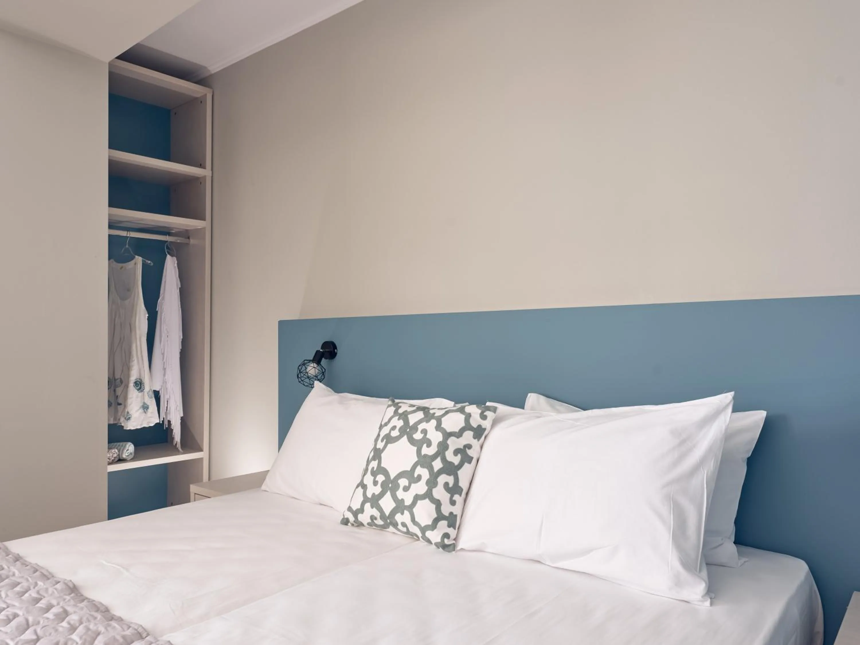 Bedroom, Bed in Letsos Hotel