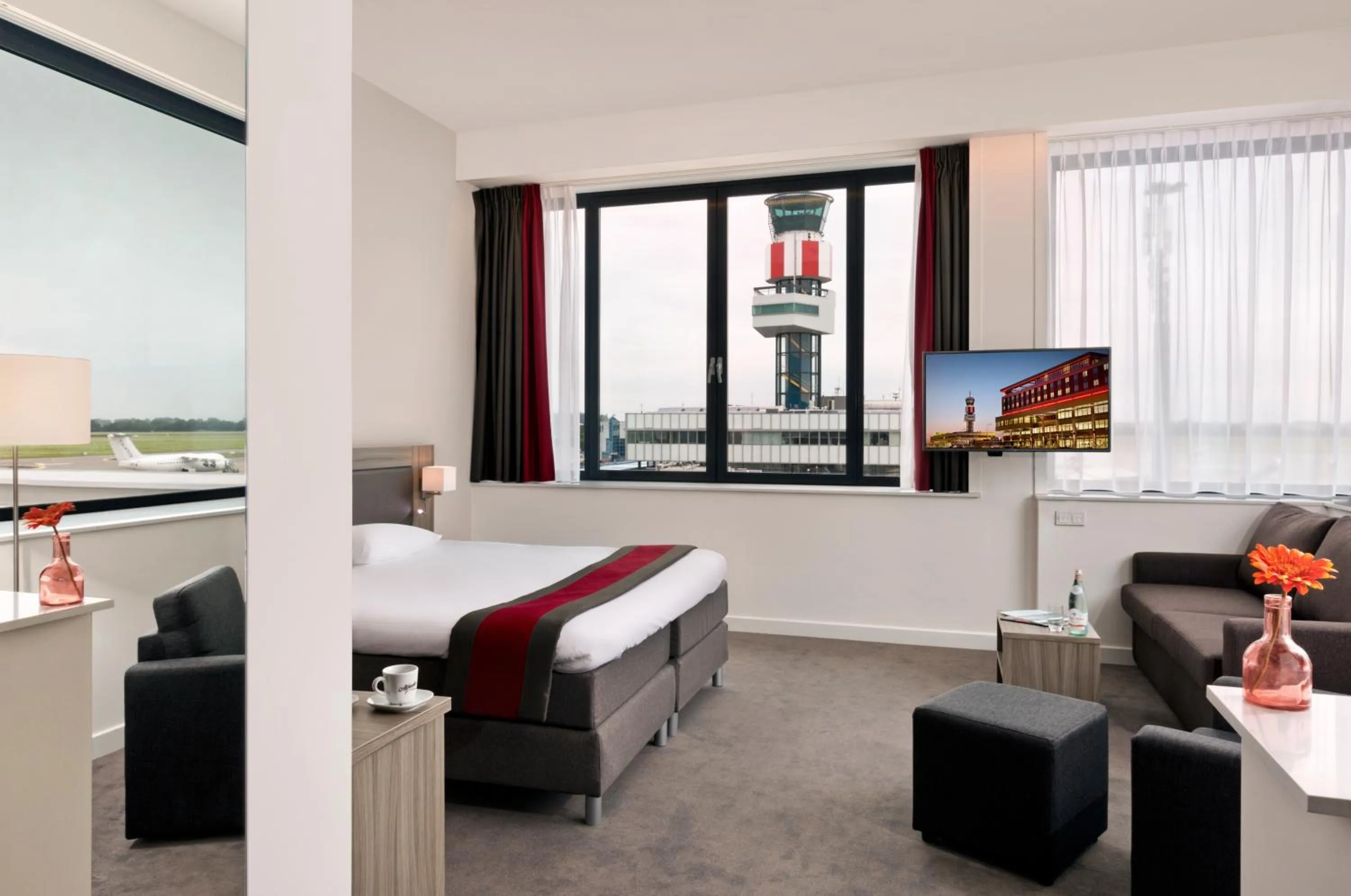 Photo of the whole room, Bed in Fletcher Hotel-Restaurant Wings-Rotterdam