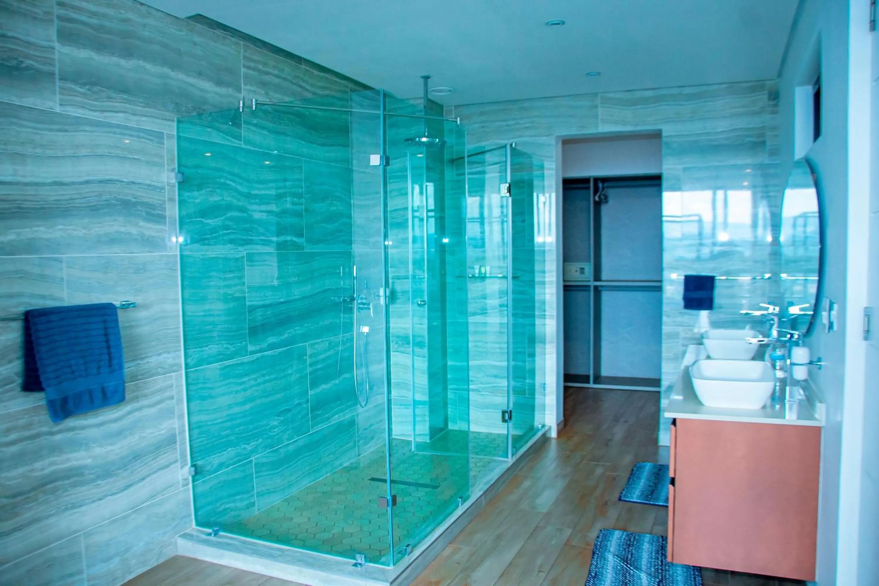 Shower in Africa's Touch & Leisure