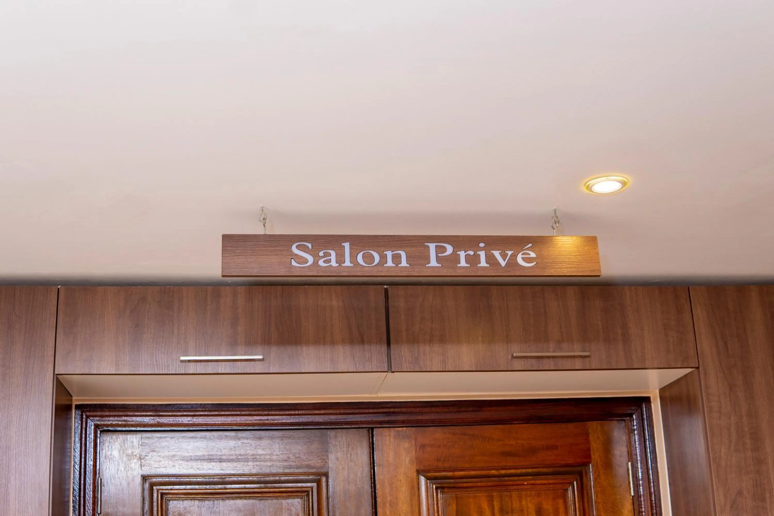 Logo/Certificate/Sign in Africa's Touch & Leisure